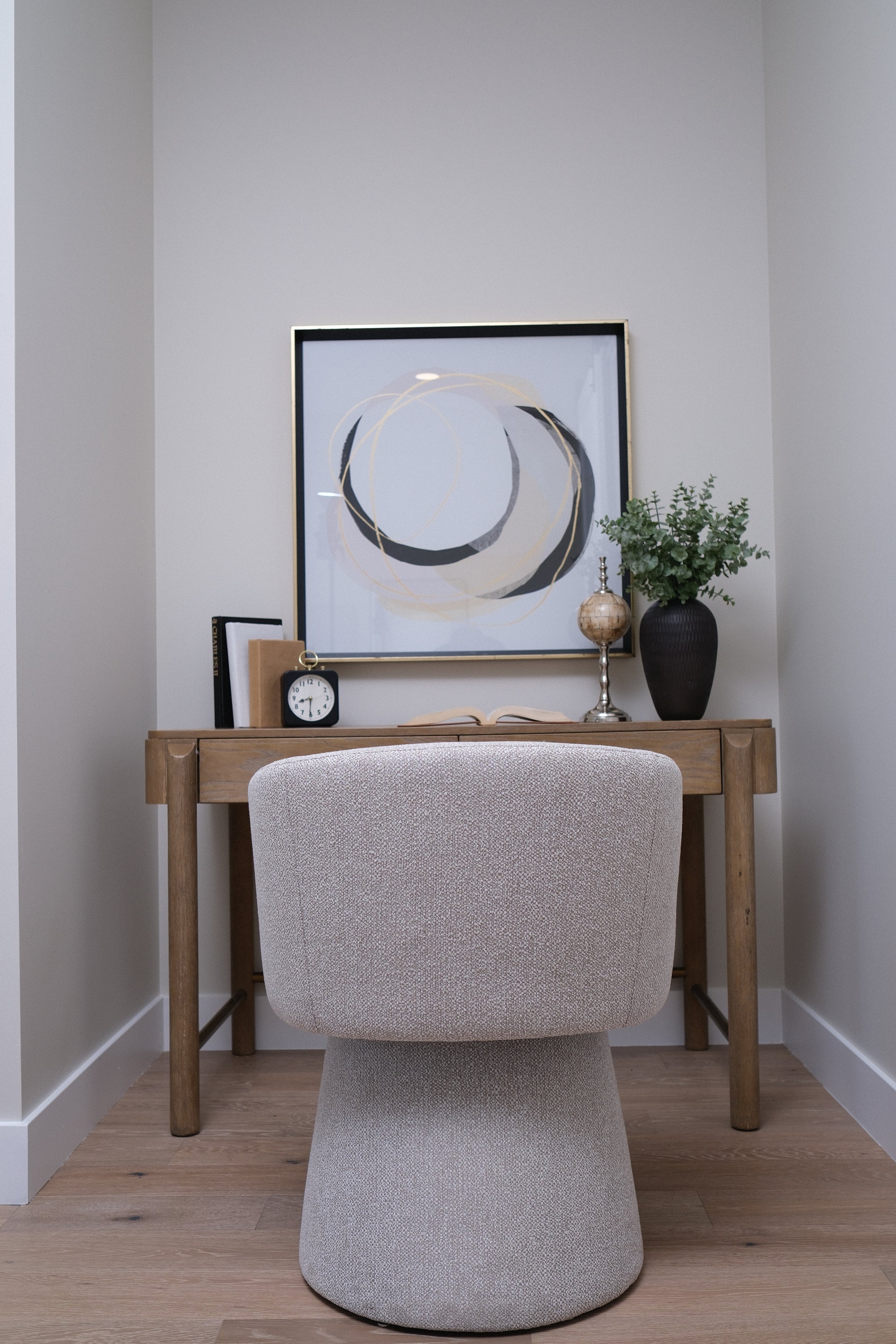 PEDESTAL DINING CHAIR, L GREY