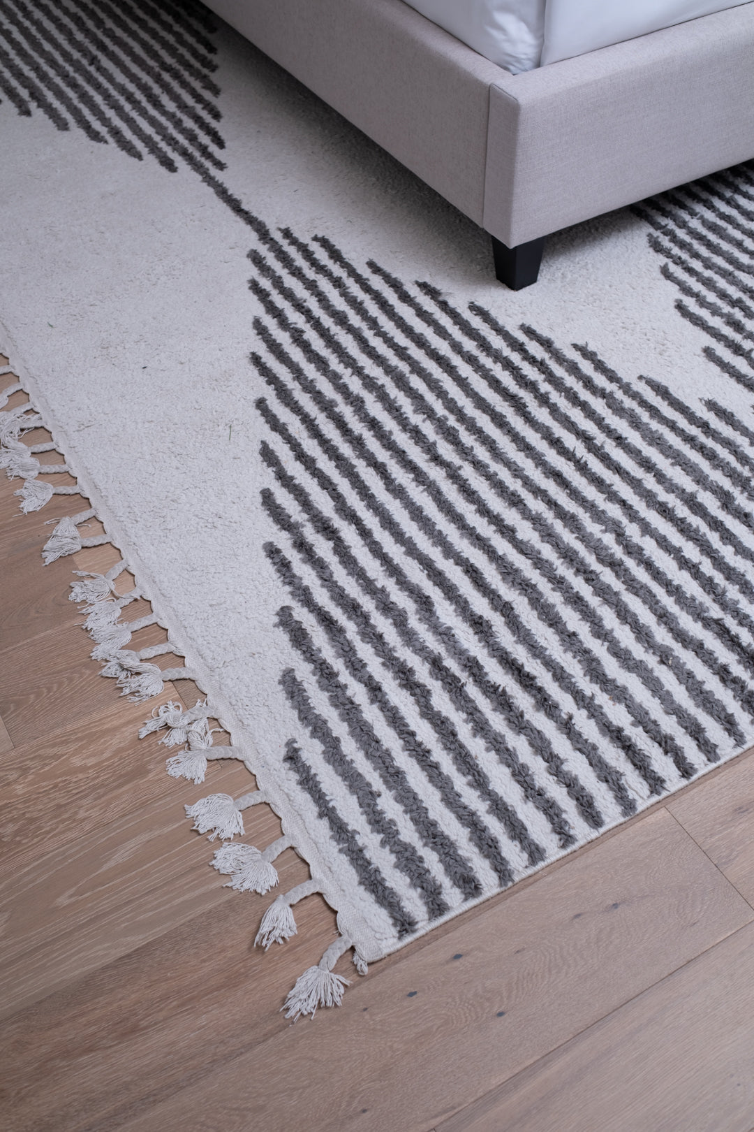 RUG, DIAMOND D. GREY 9X12