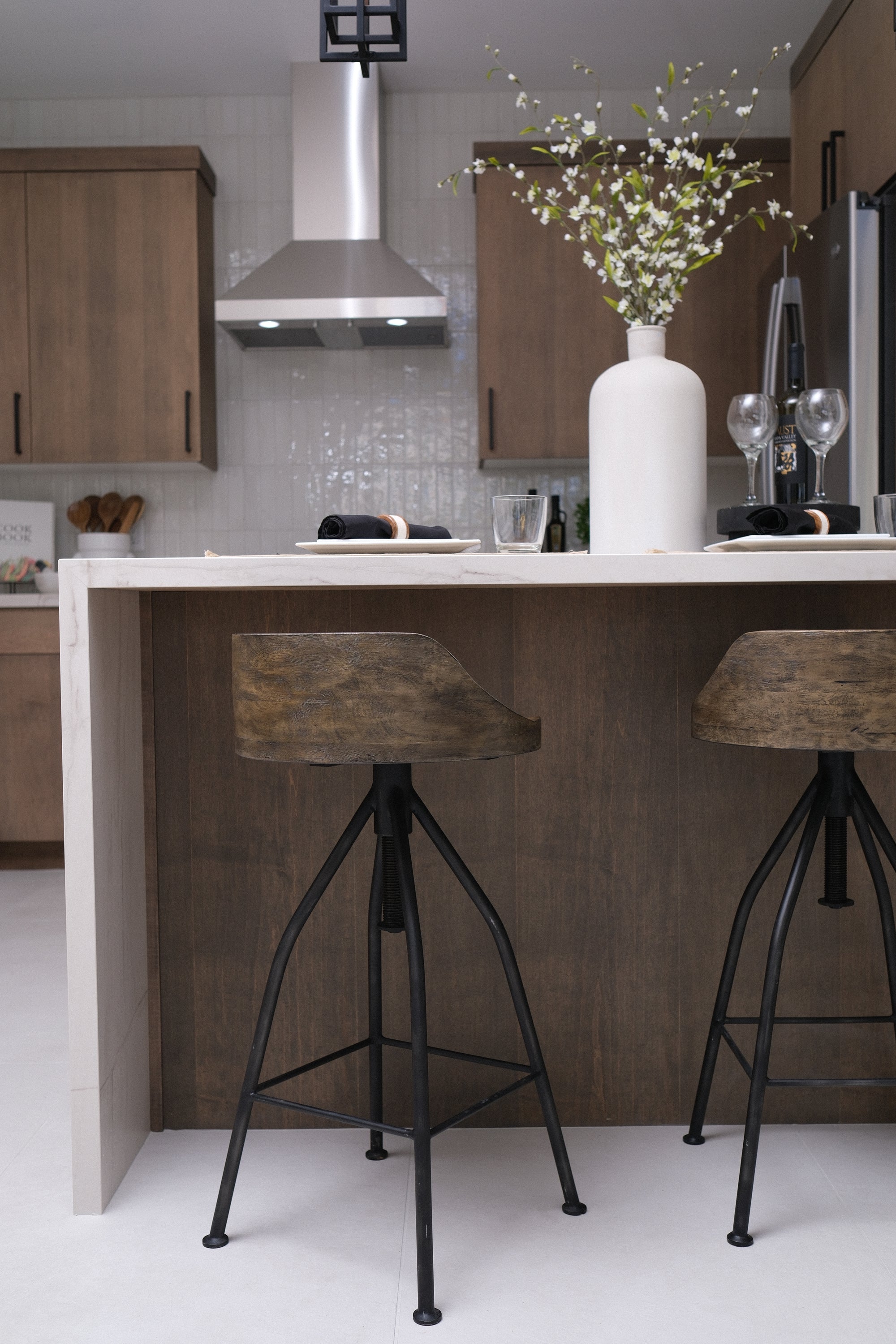 SWIVEL DRIFTWOOD BARSTOOL 1
