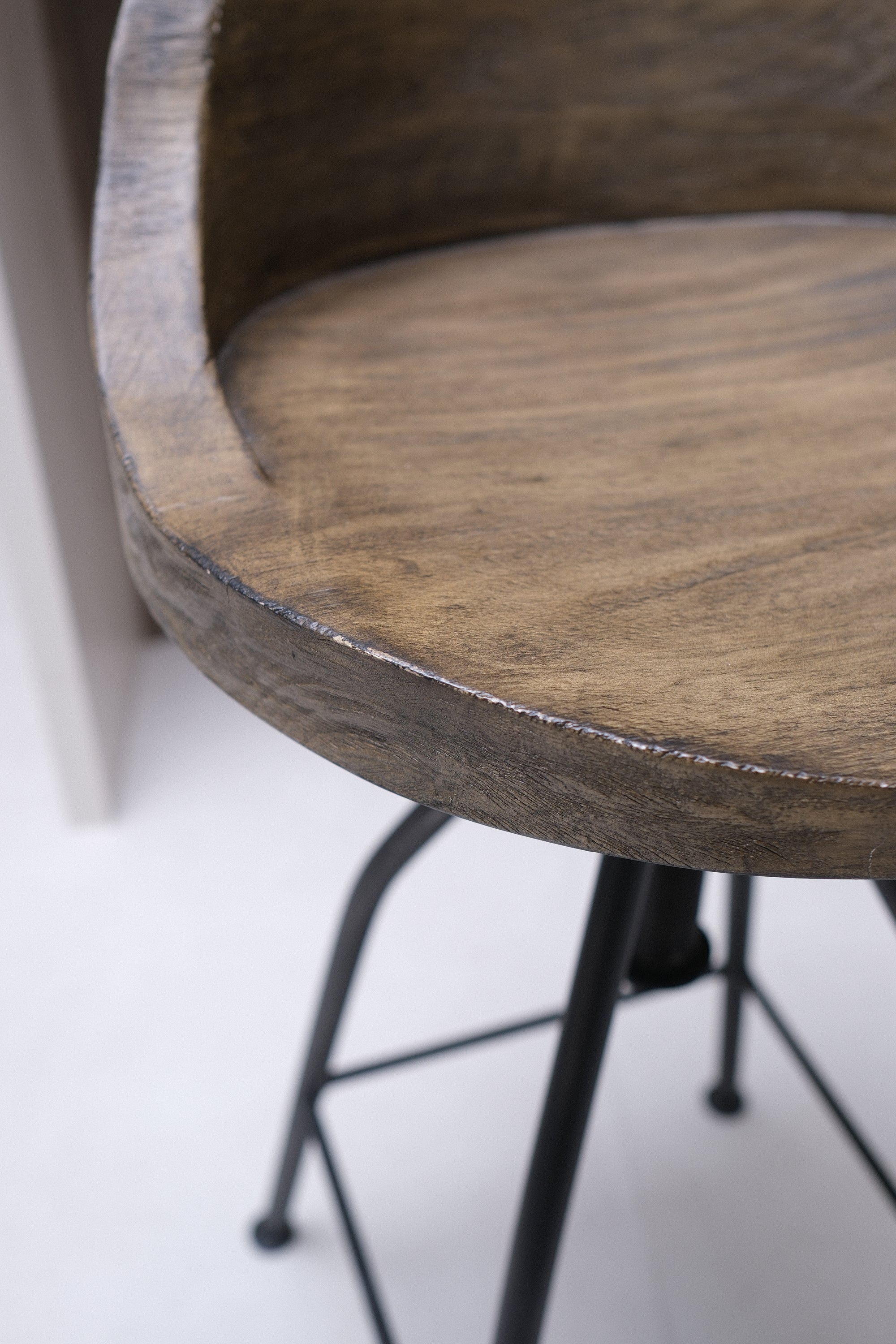 SWIVEL DRIFTWOOD BARSTOOL 1
