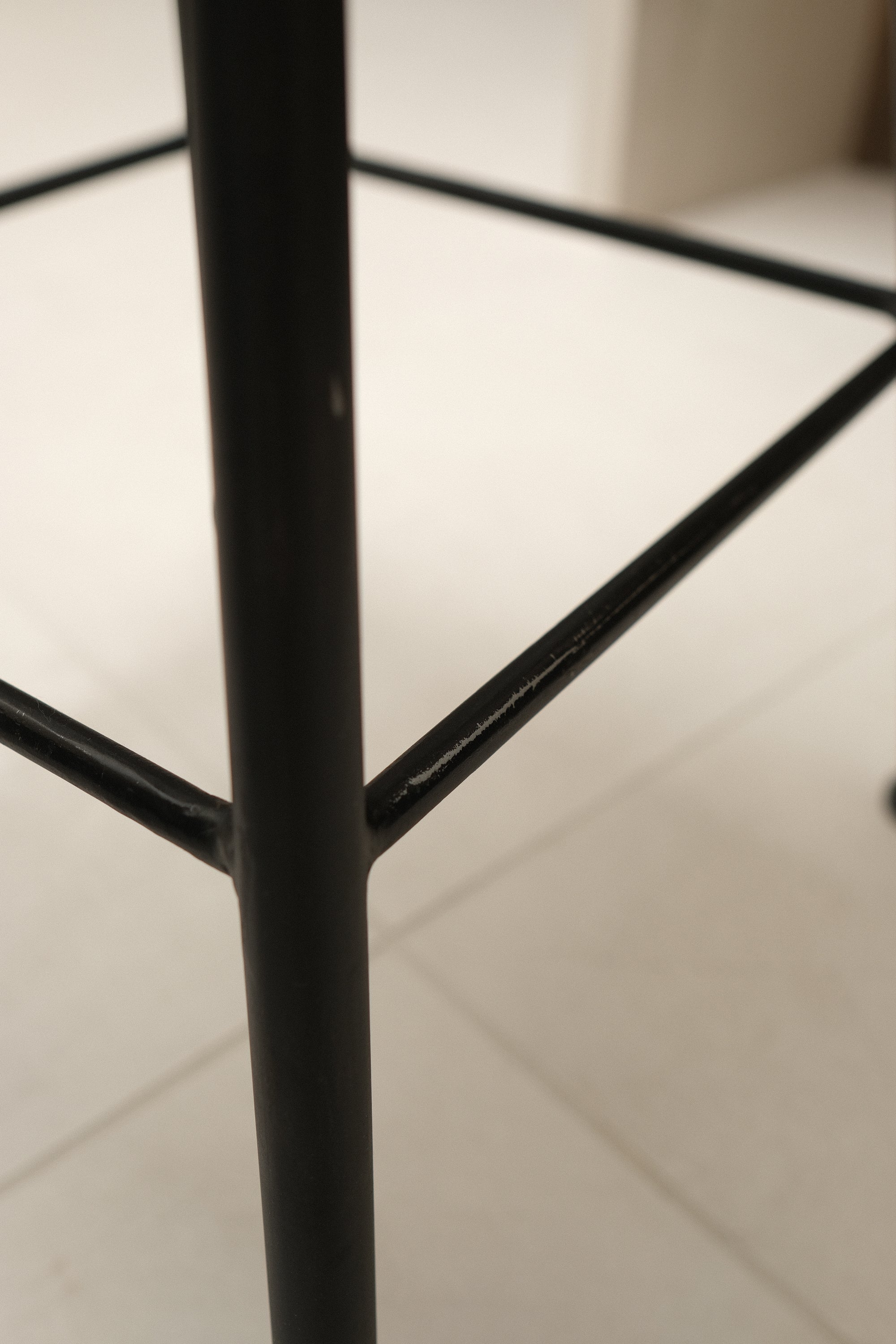 SWIVEL DRIFTWOOD BARSTOOL 1