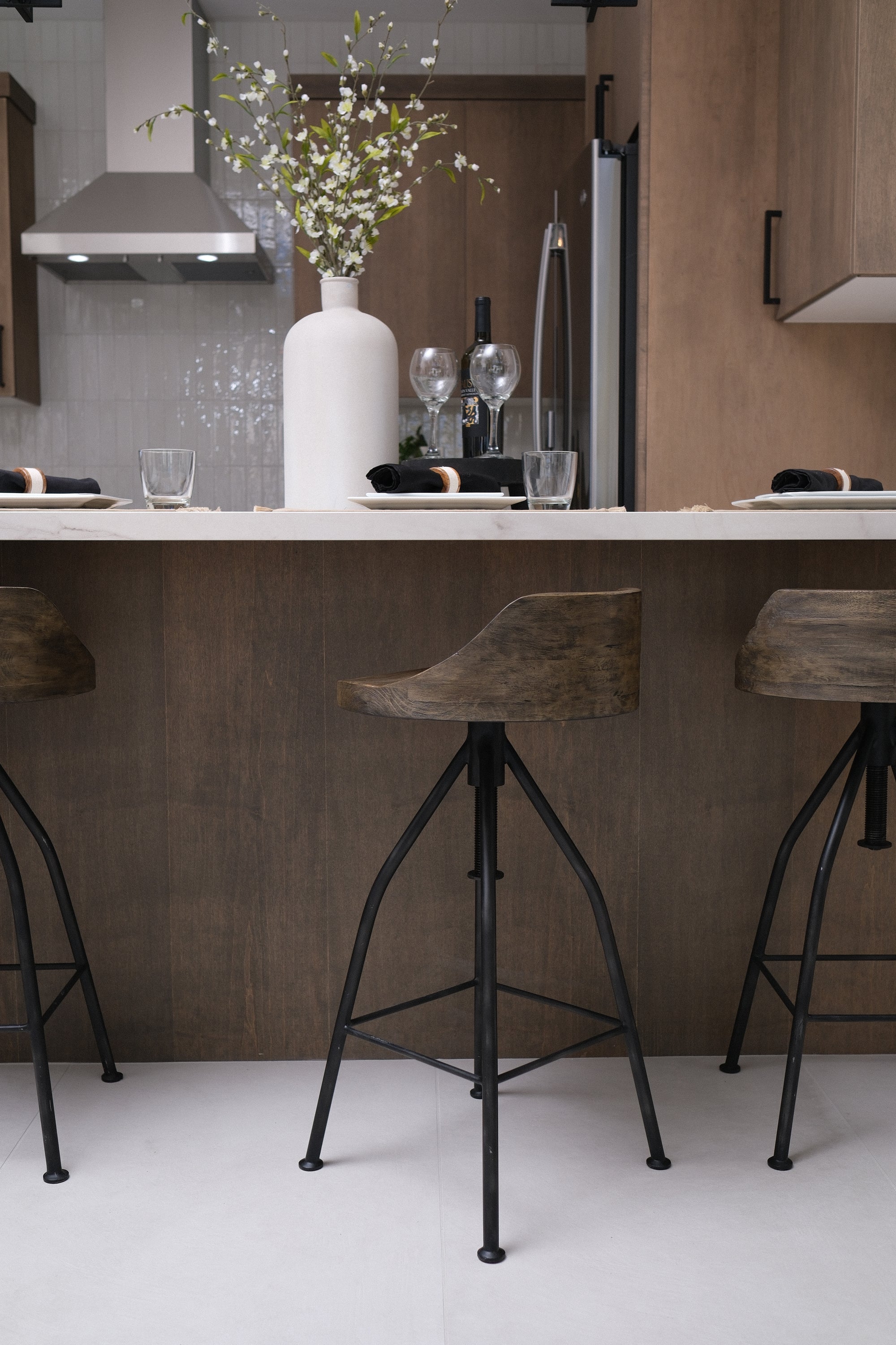 SWIVEL DRIFTWOOD BARSTOOL 2