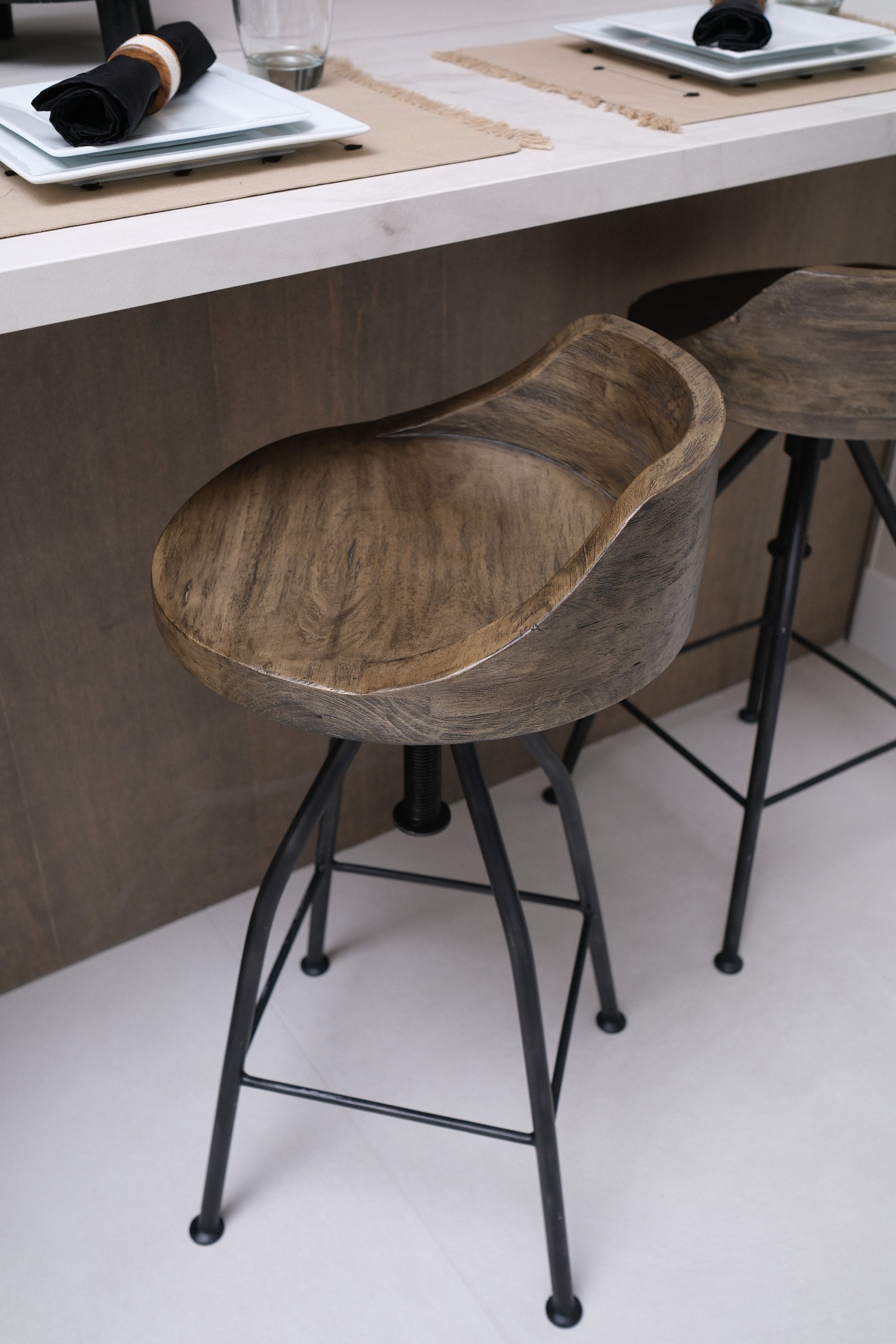 SWIVEL DRIFTWOOD BARSTOOL 2