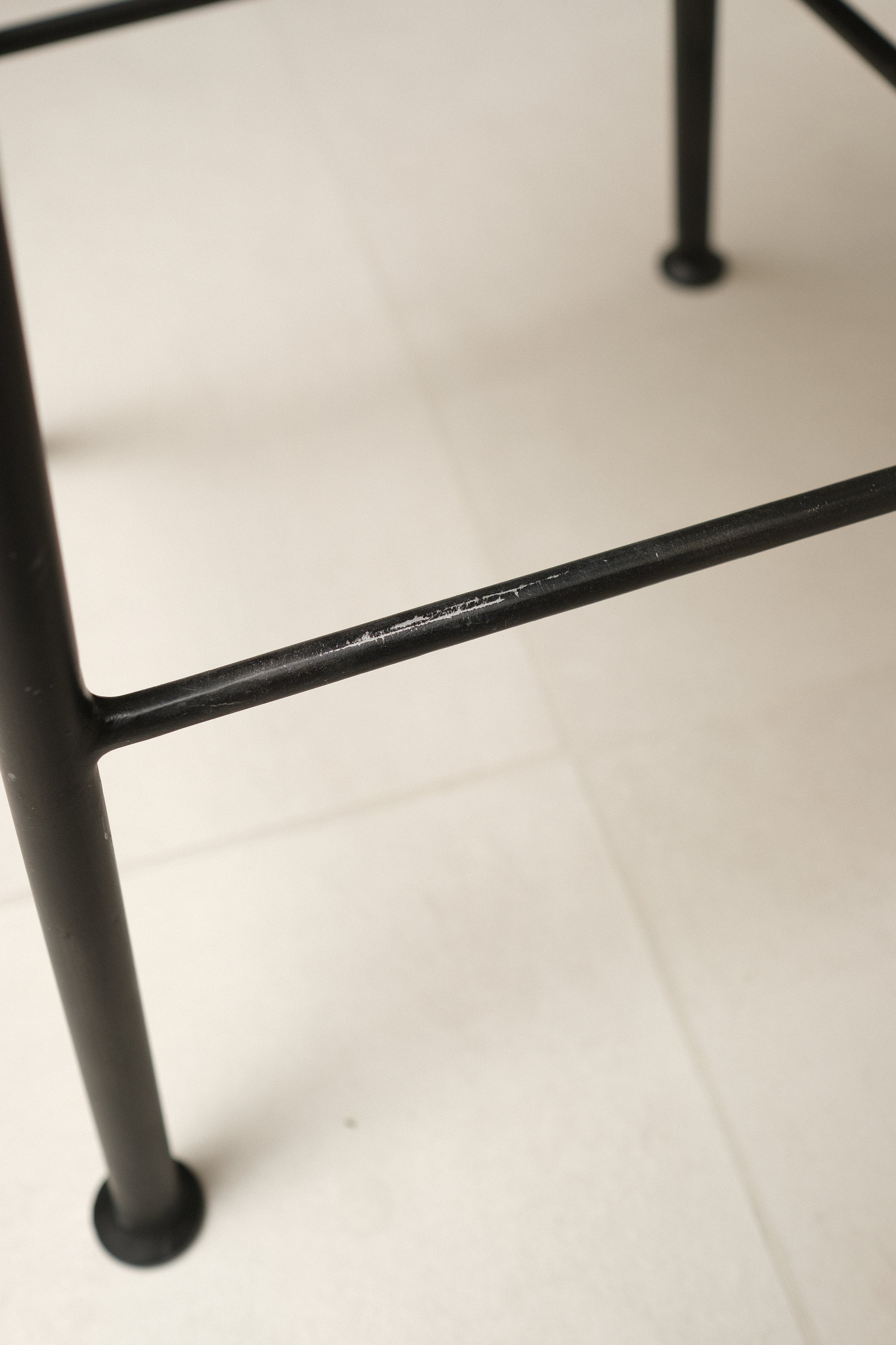 SWIVEL DRIFTWOOD BARSTOOL 2