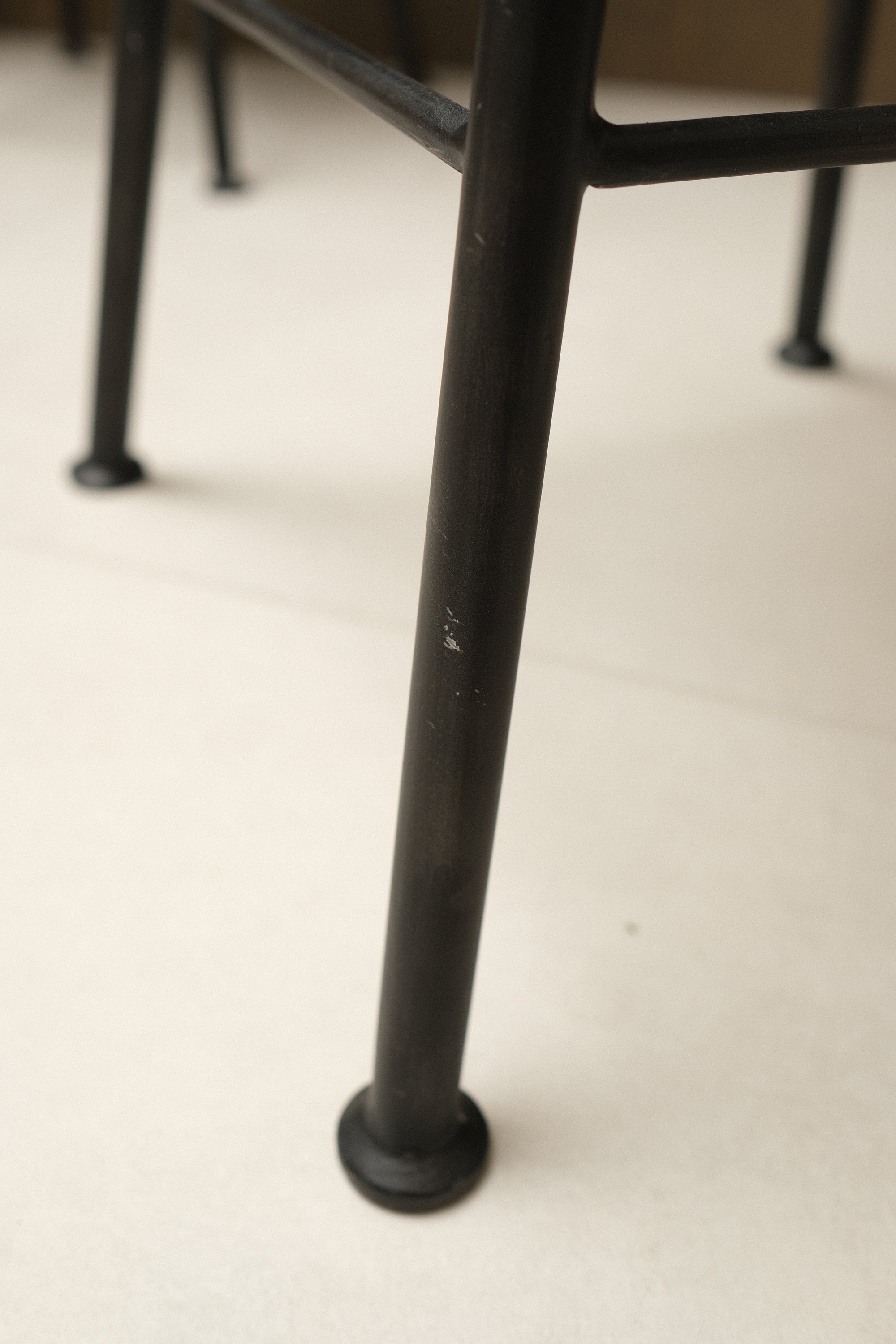 SWIVEL DRIFTWOOD BARSTOOL 2