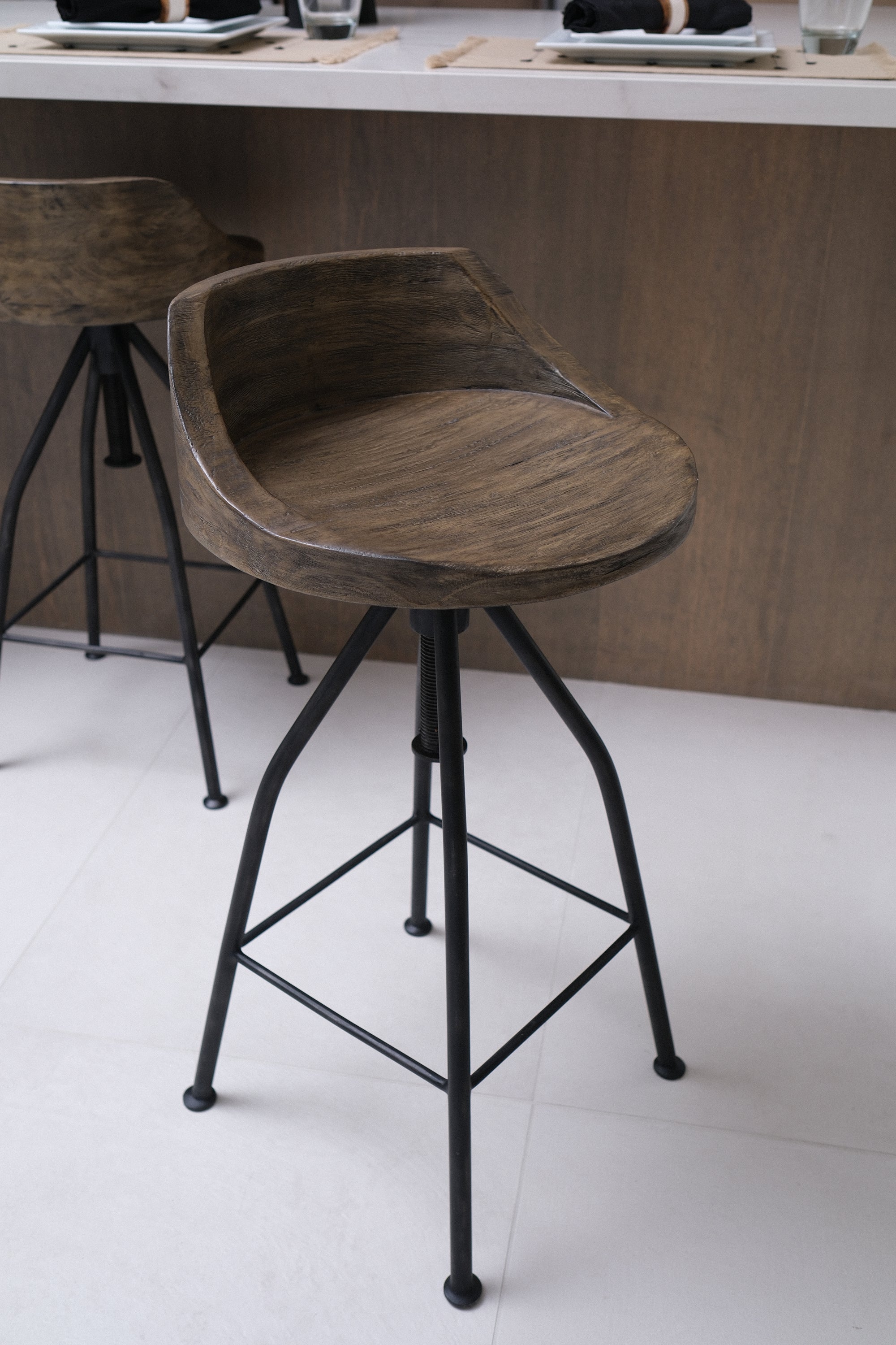 SWIVEL DRIFTWOOD BARSTOOL 3