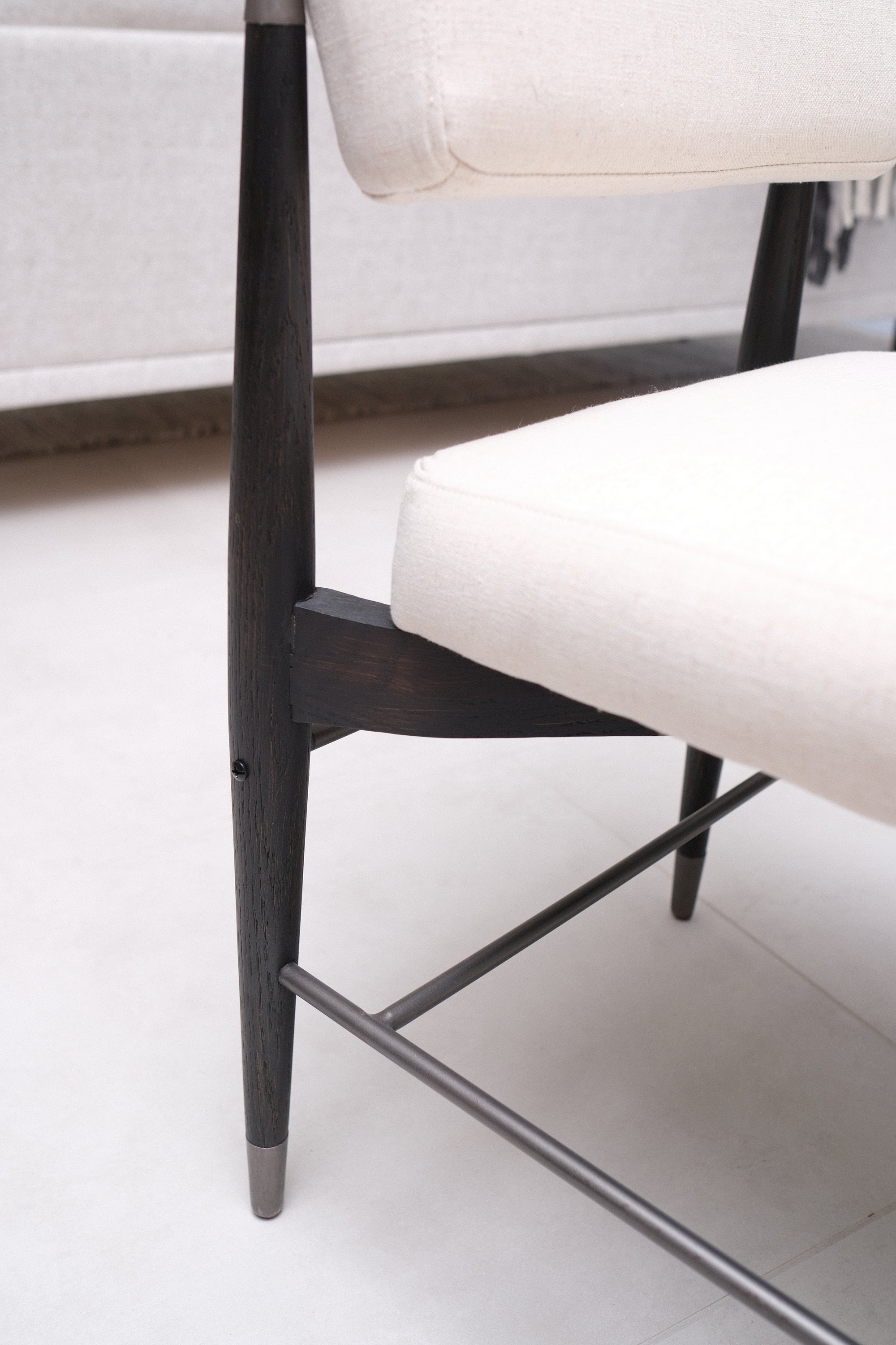 6-PIECE BLACK &amp; WHITE UPHOLSTERED SIDE CHAIR