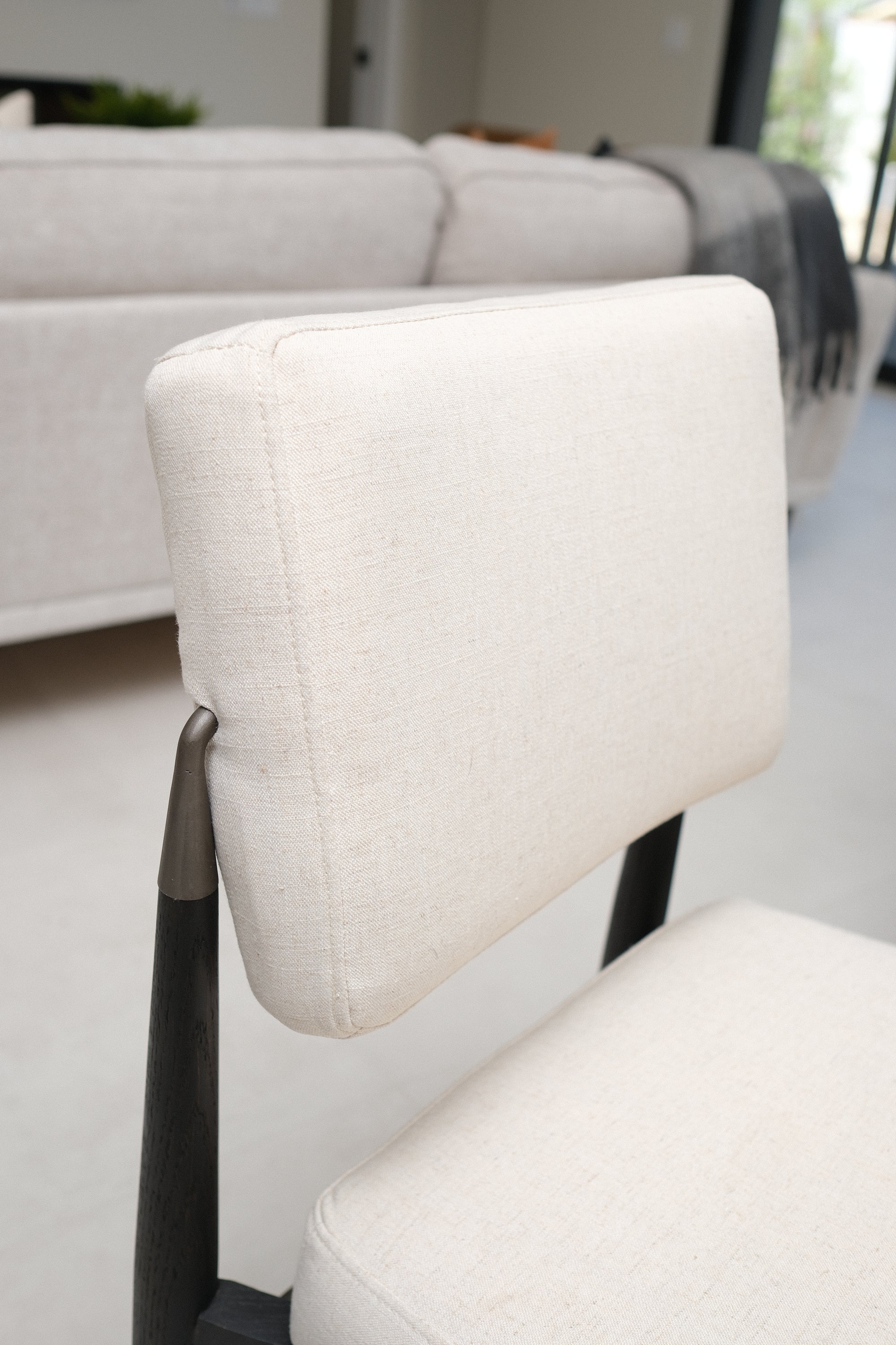 6-PIECE BLACK &amp; WHITE UPHOLSTERED SIDE CHAIR