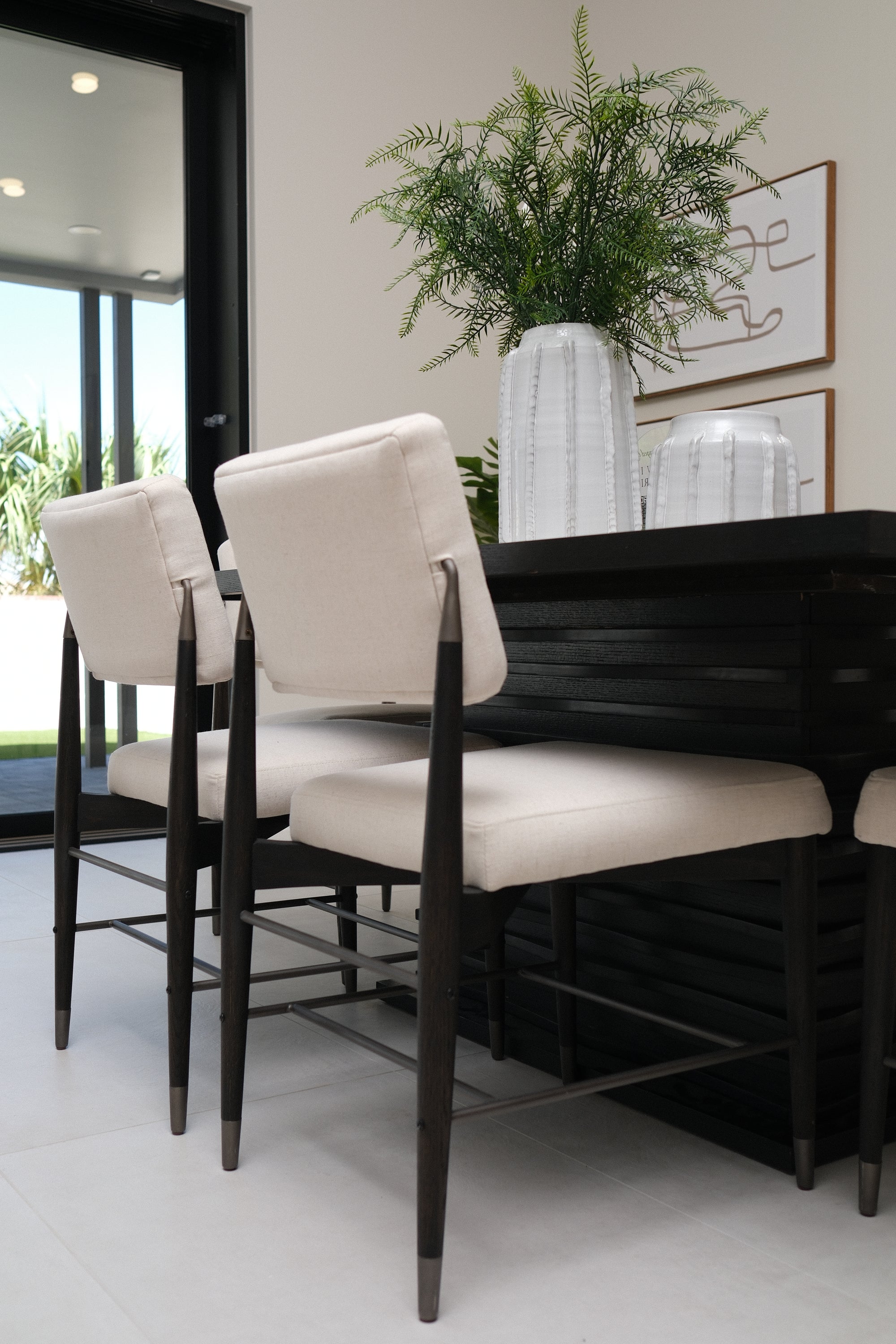 6-PIECE BLACK &amp; WHITE UPHOLSTERED SIDE CHAIR