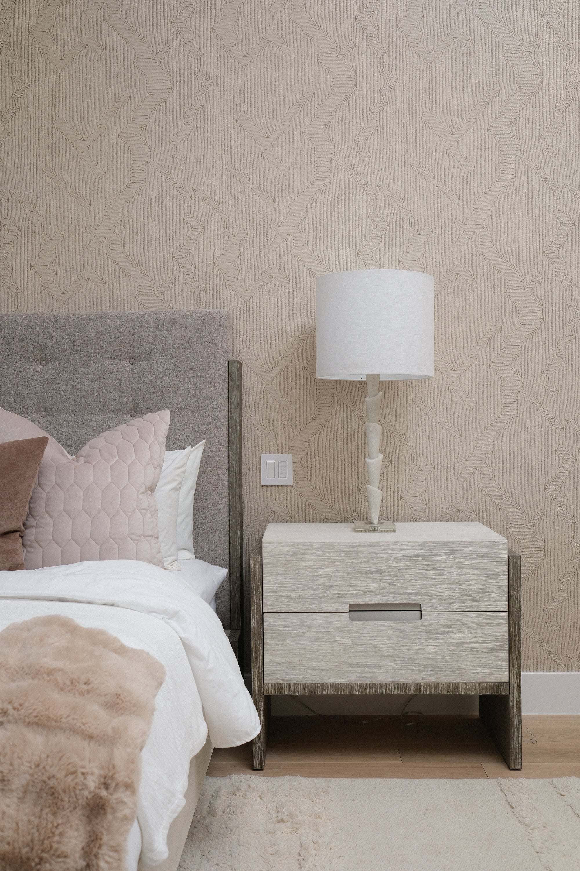 34"L TWO-TONE NIGHTSTAND 2