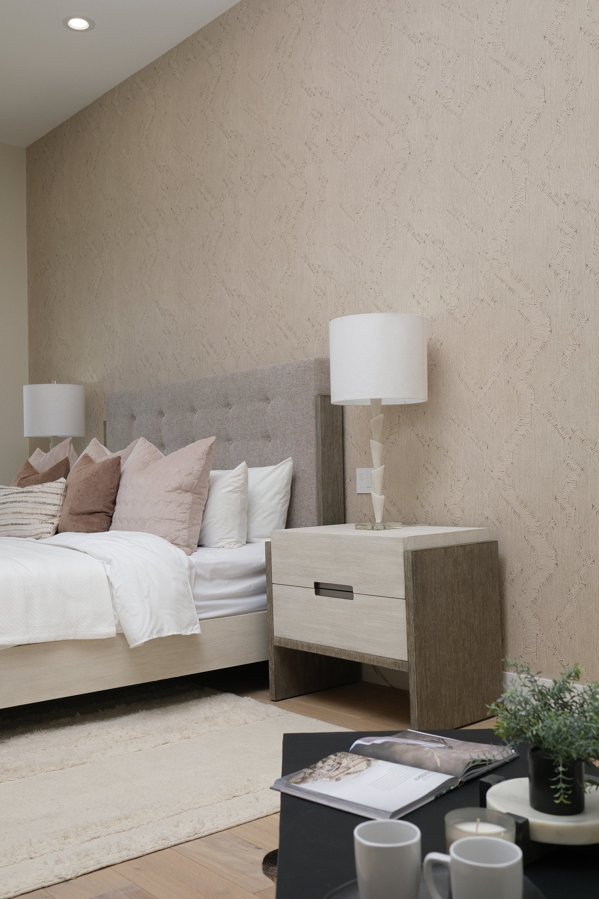 34"L TWO-TONE NIGHTSTAND 2