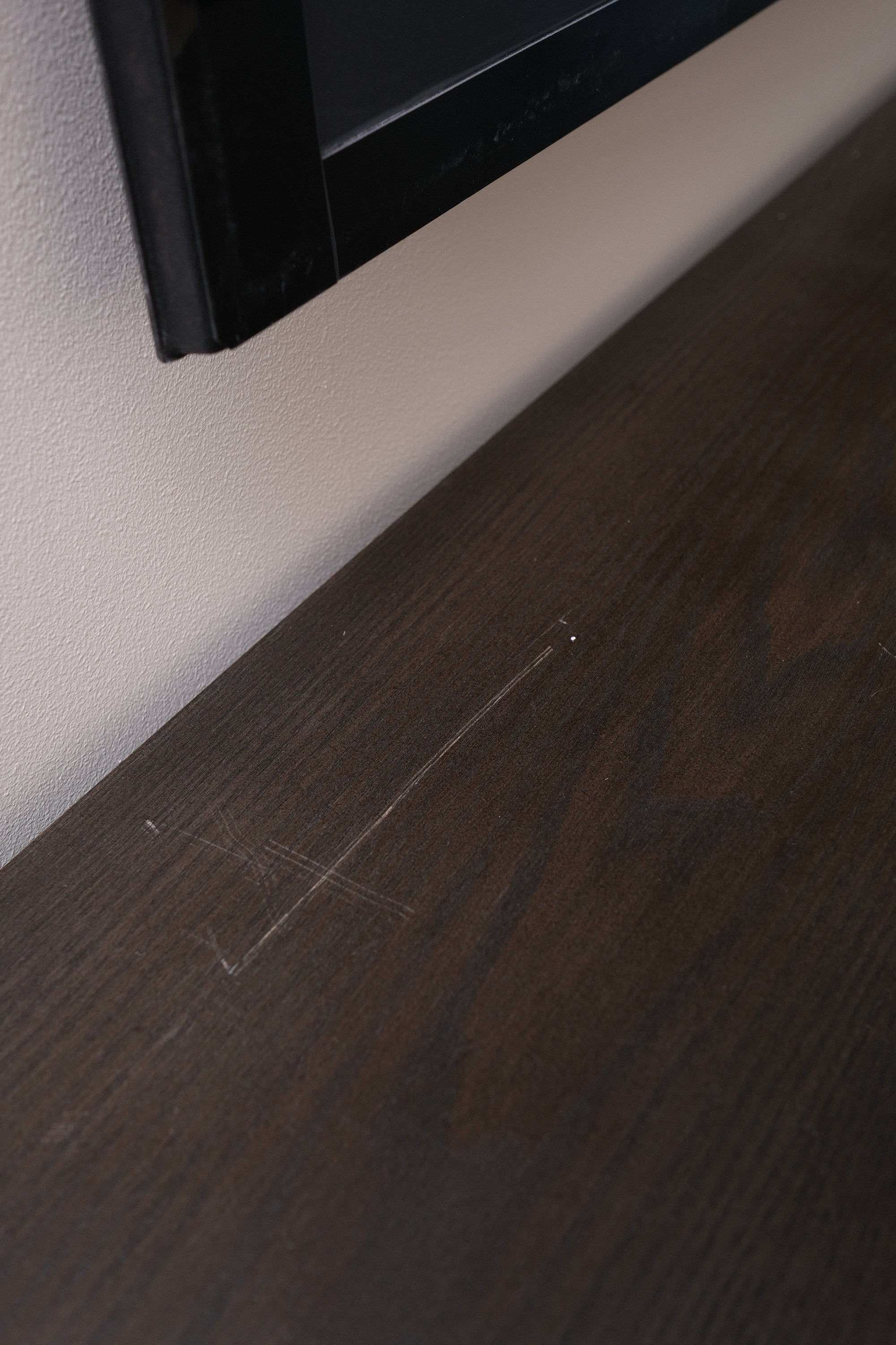 40"L 3-DRAWER DRESSER 1