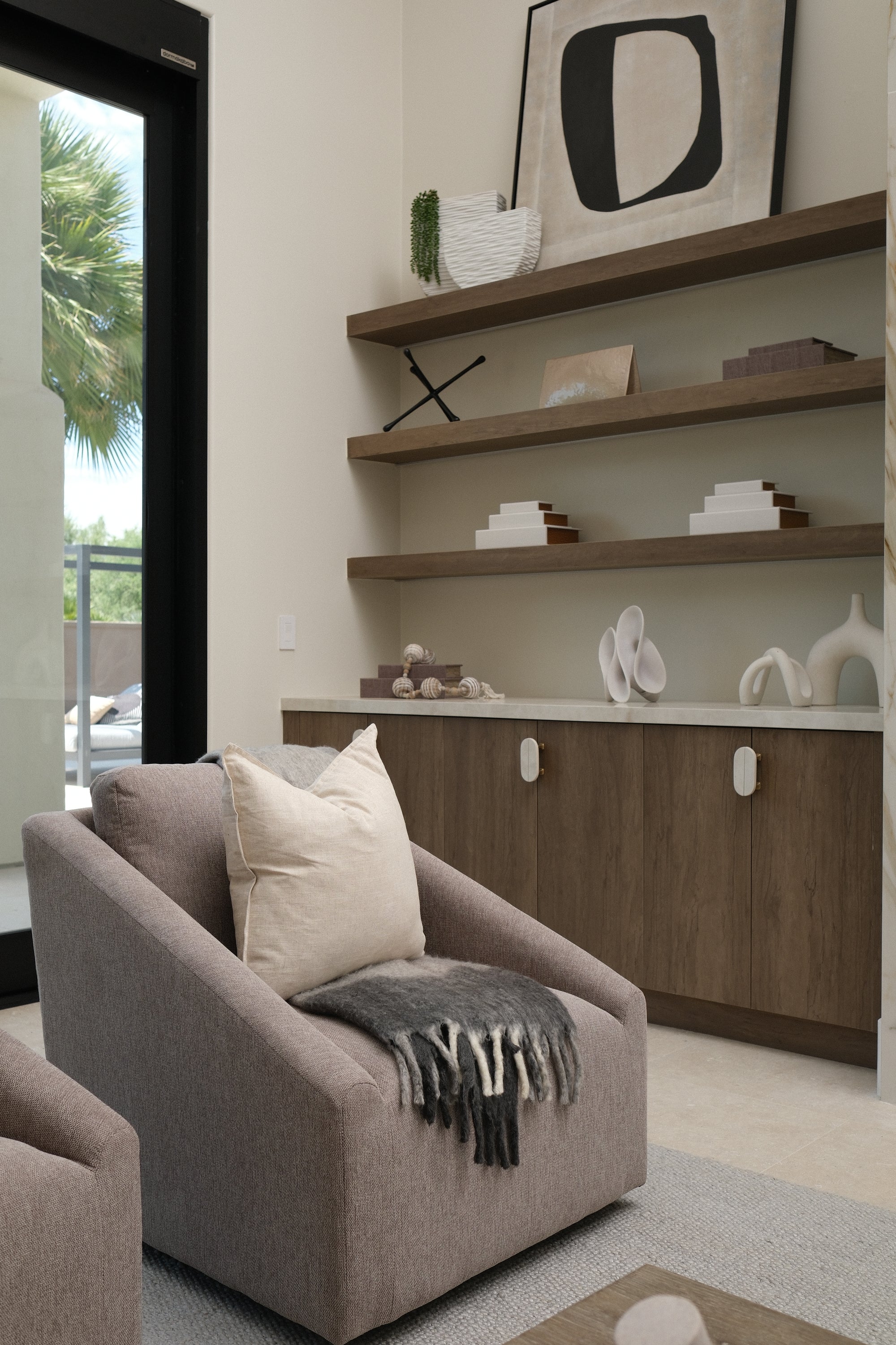 LIGHT BROWN SWIVEL ACCENT CHAIR 4