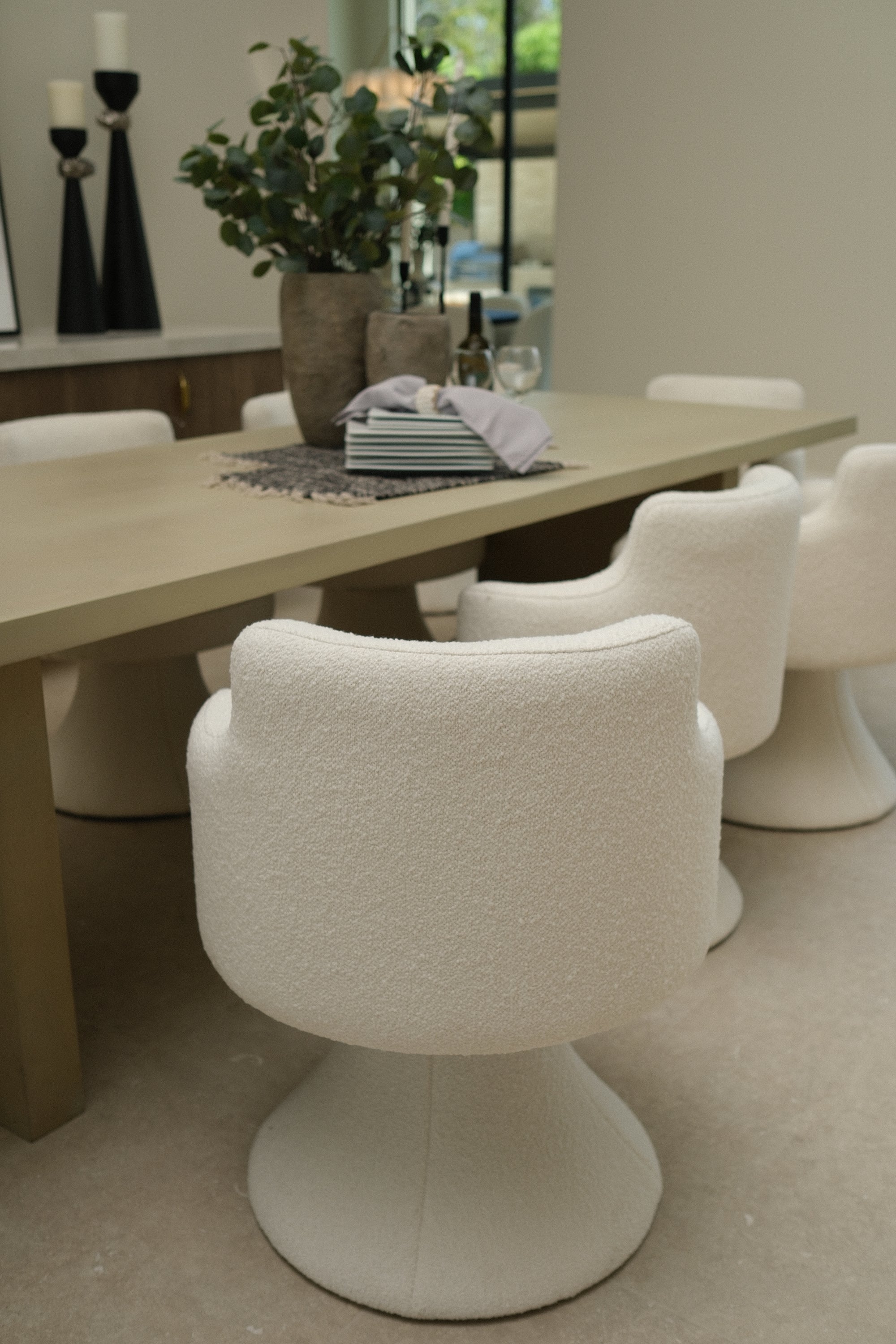 BOUCLE WHITE SWIVEL DINING CHAIR 2