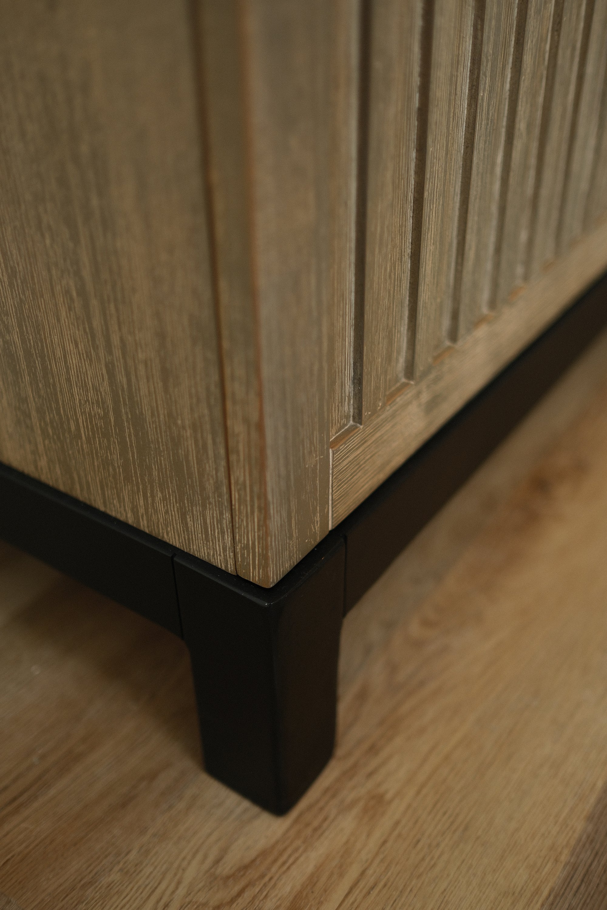 38"L WHITEWASHED 2-DR CABINET 1