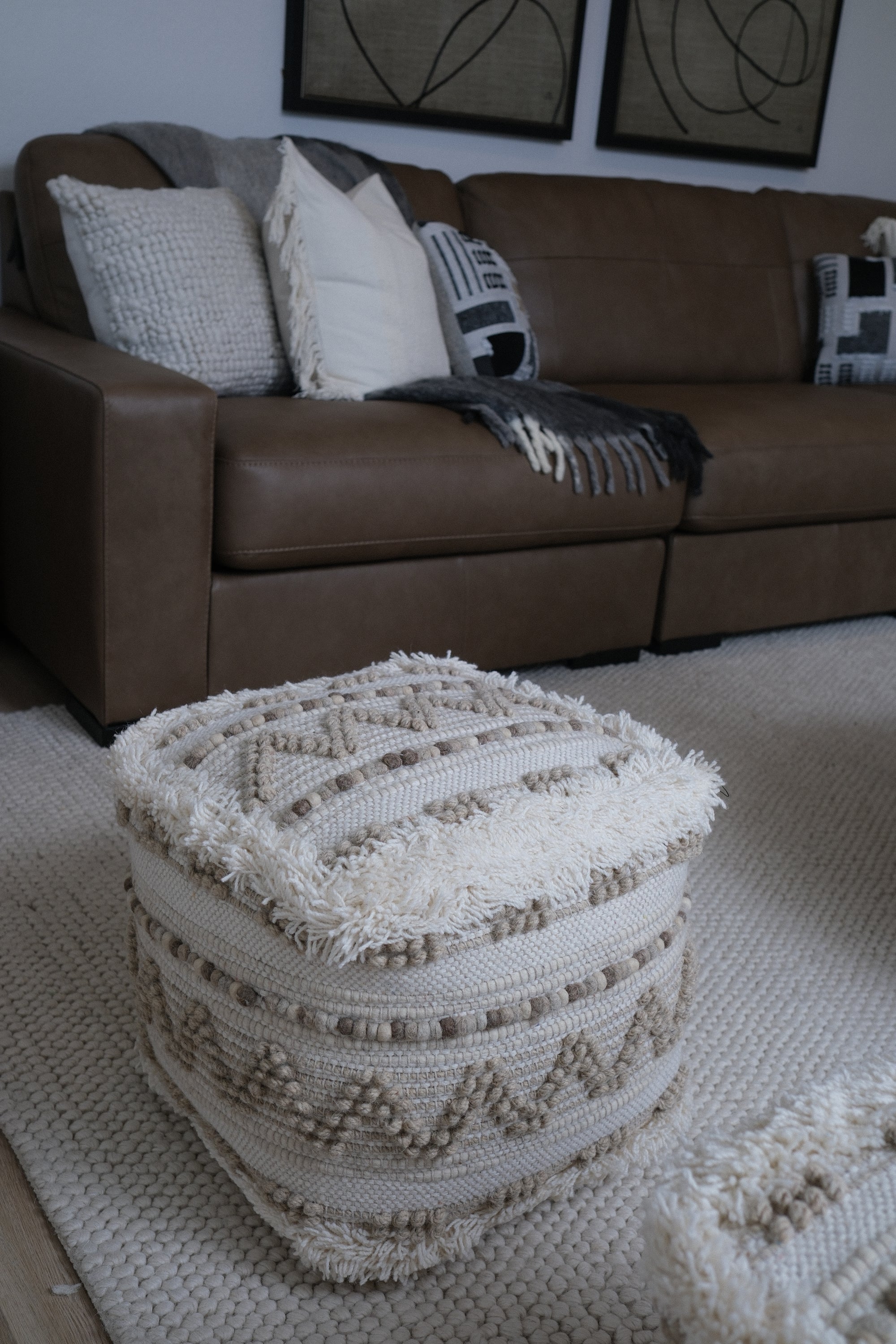 18IN IVORY NATURAL WOVEN POUF 2