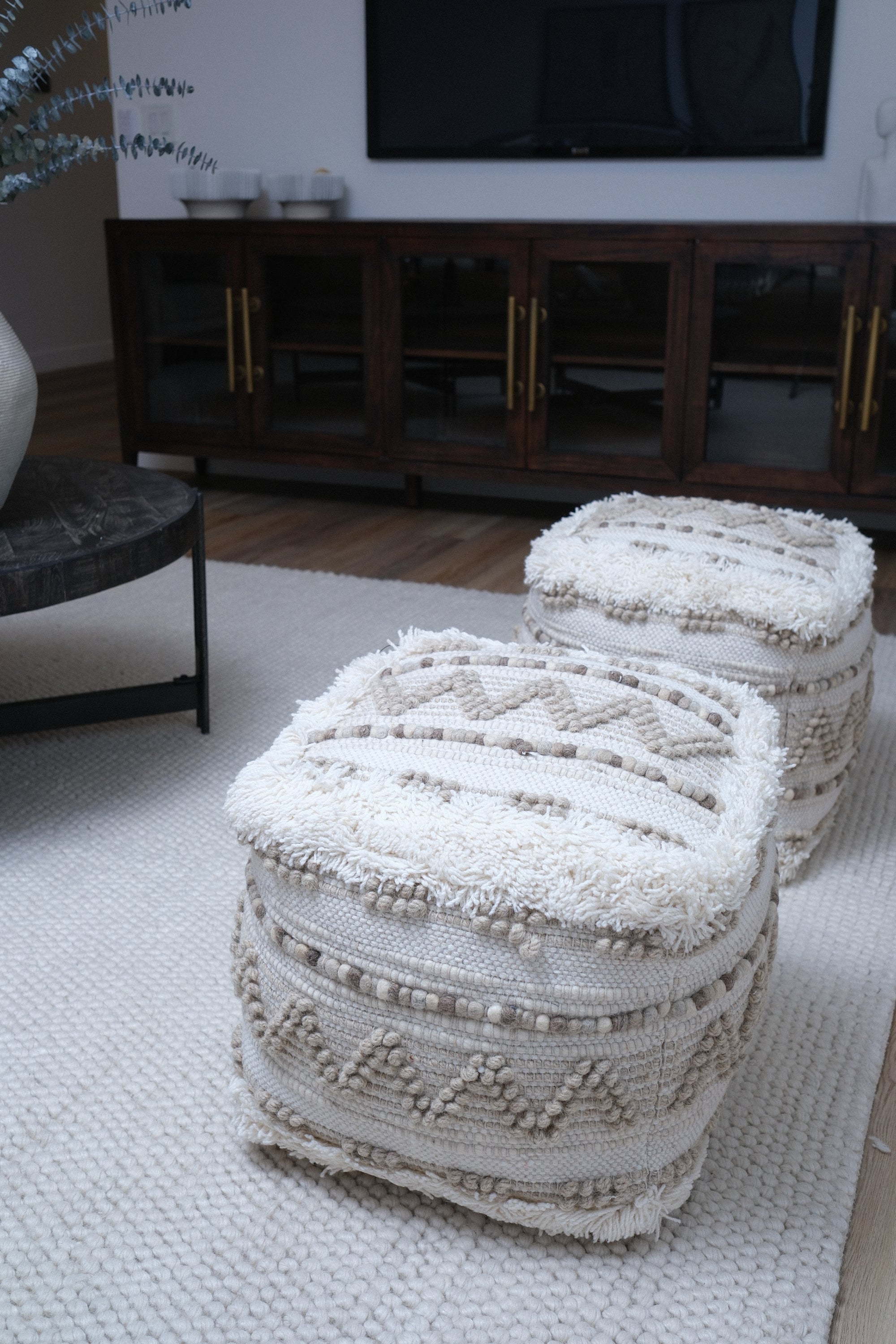 18IN IVORY NATURAL WOVEN POUF 2