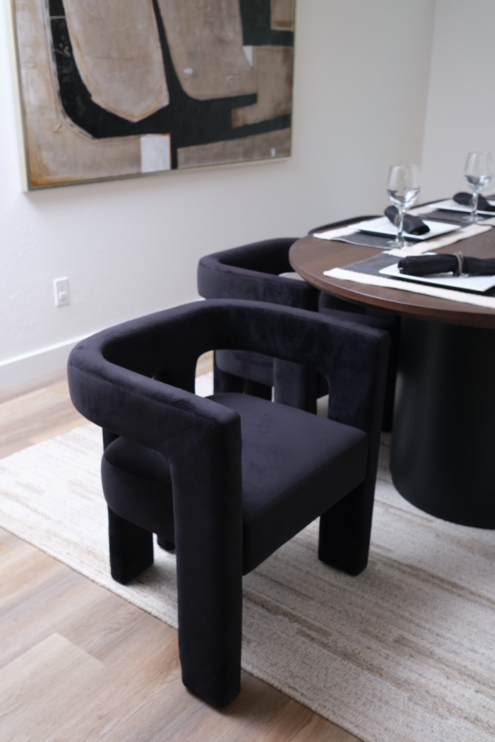 BLACK VELVET DINING CHAIR 1