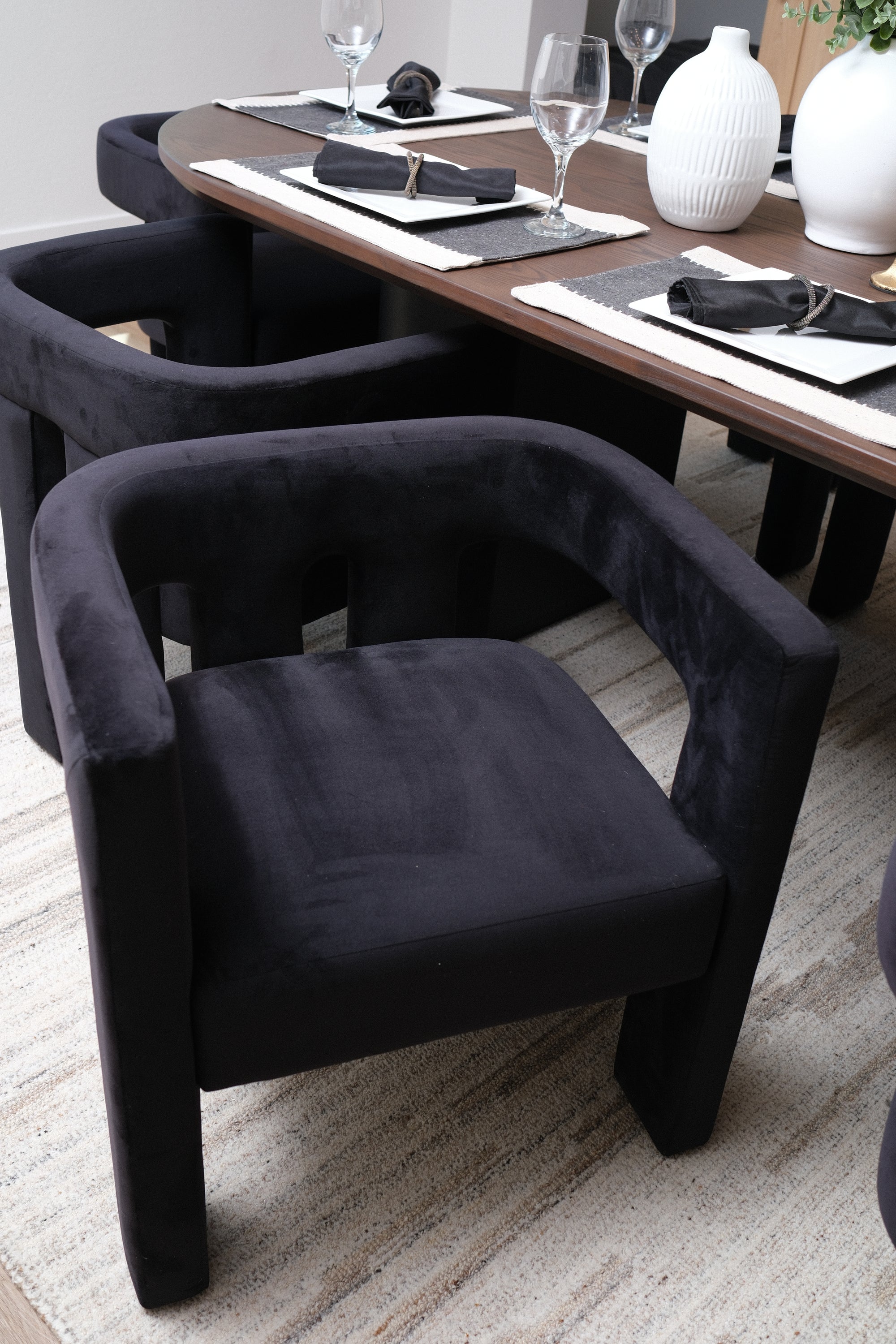 BLACK VELVET DINING CHAIR 3