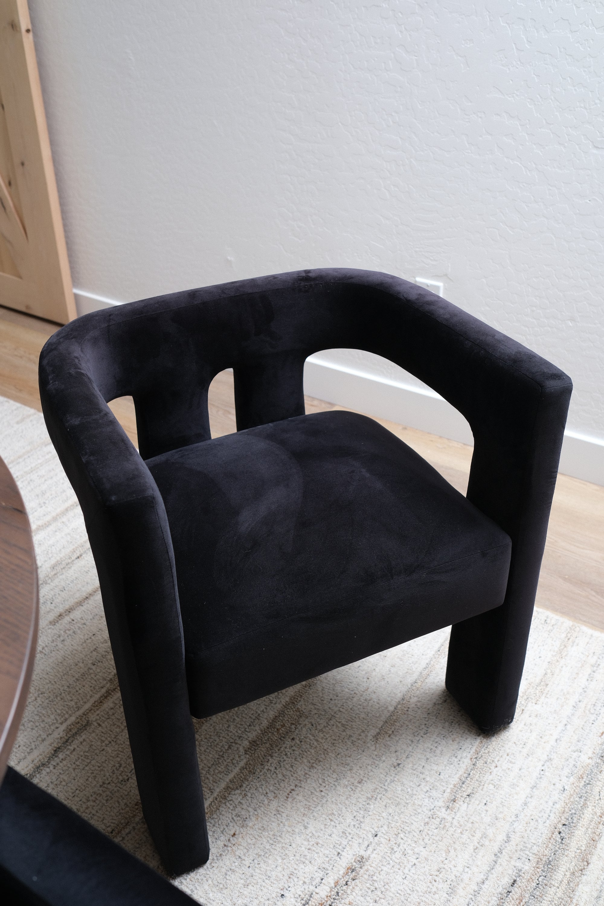 BLACK VELVET DINING CHAIR 8