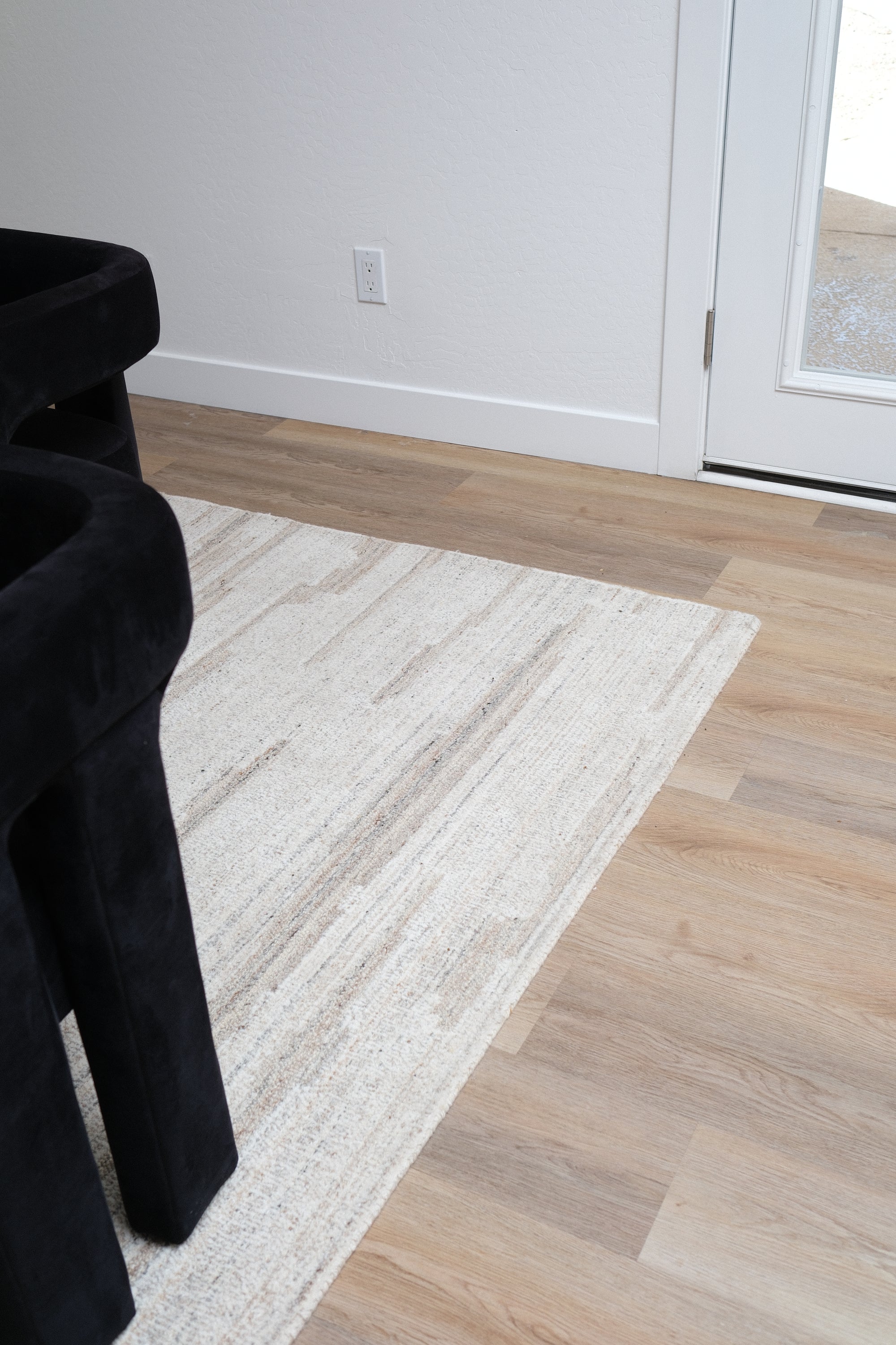IVORY BEIGE STRIPED RUG 9'X12'