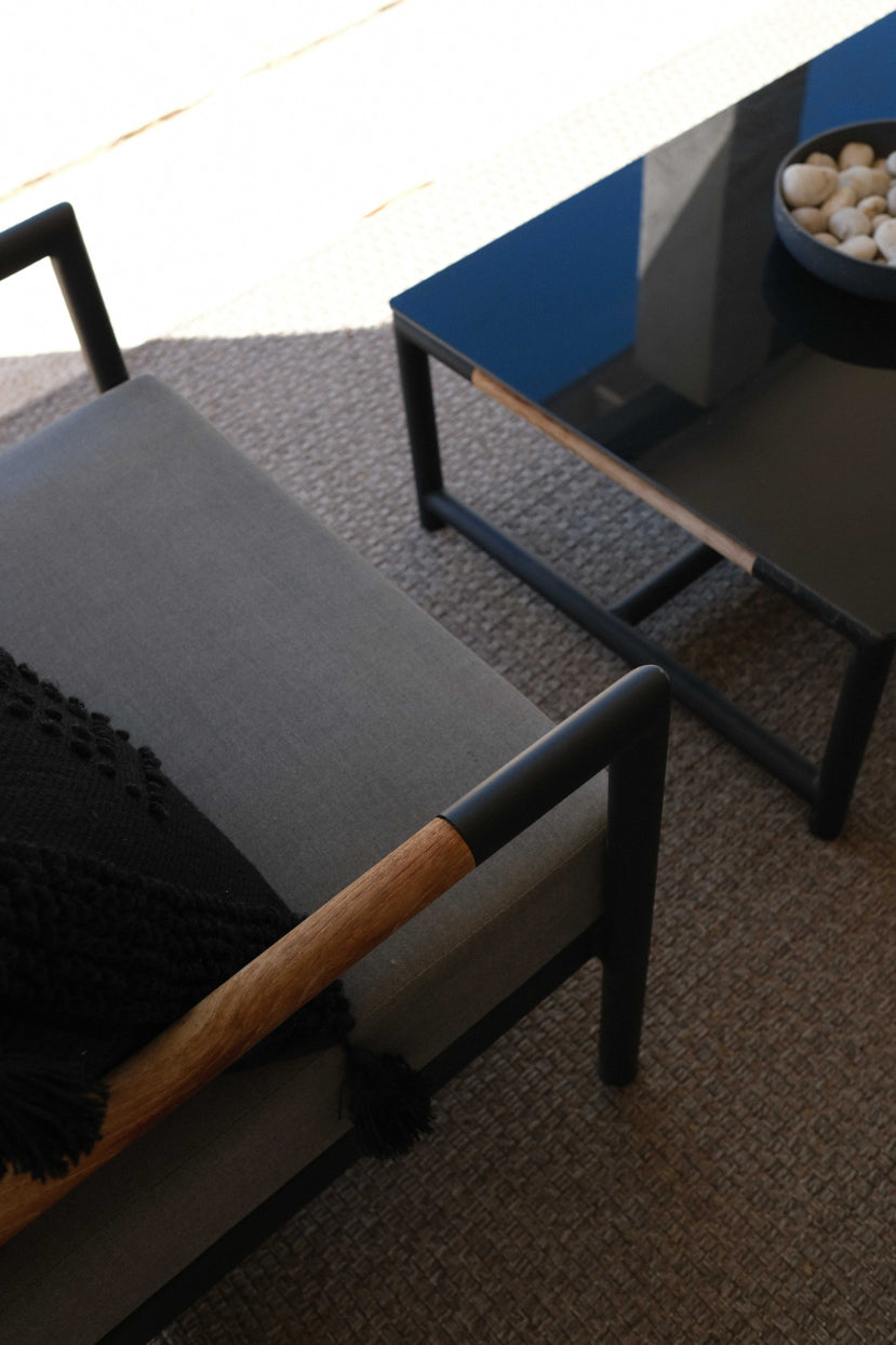 MODERN OUTDOOR CHAIR B