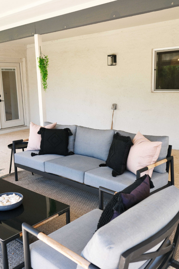 MODERN OUTDOOR SOFA