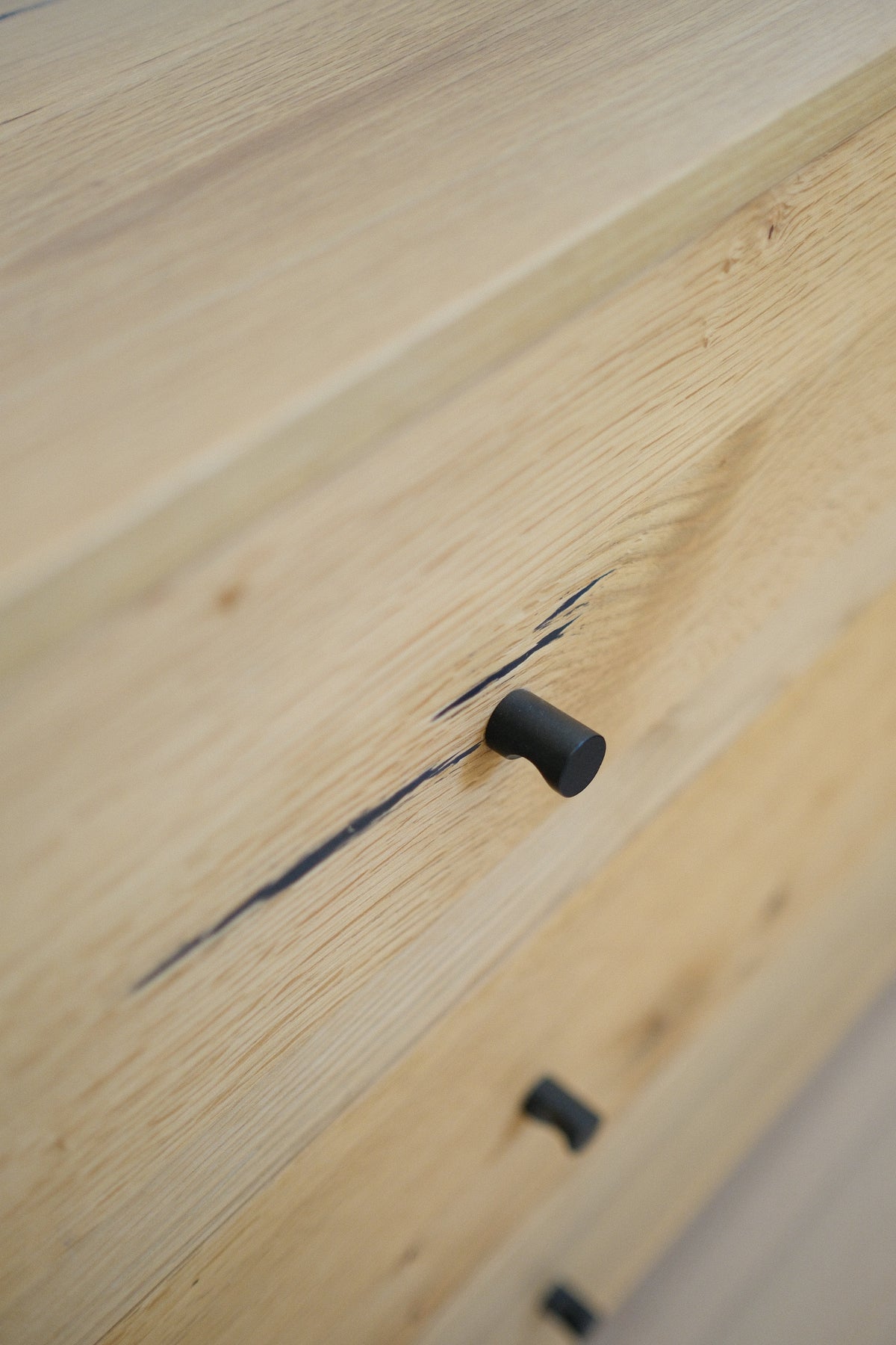 65.5"L 9 DRAWER DRESSER