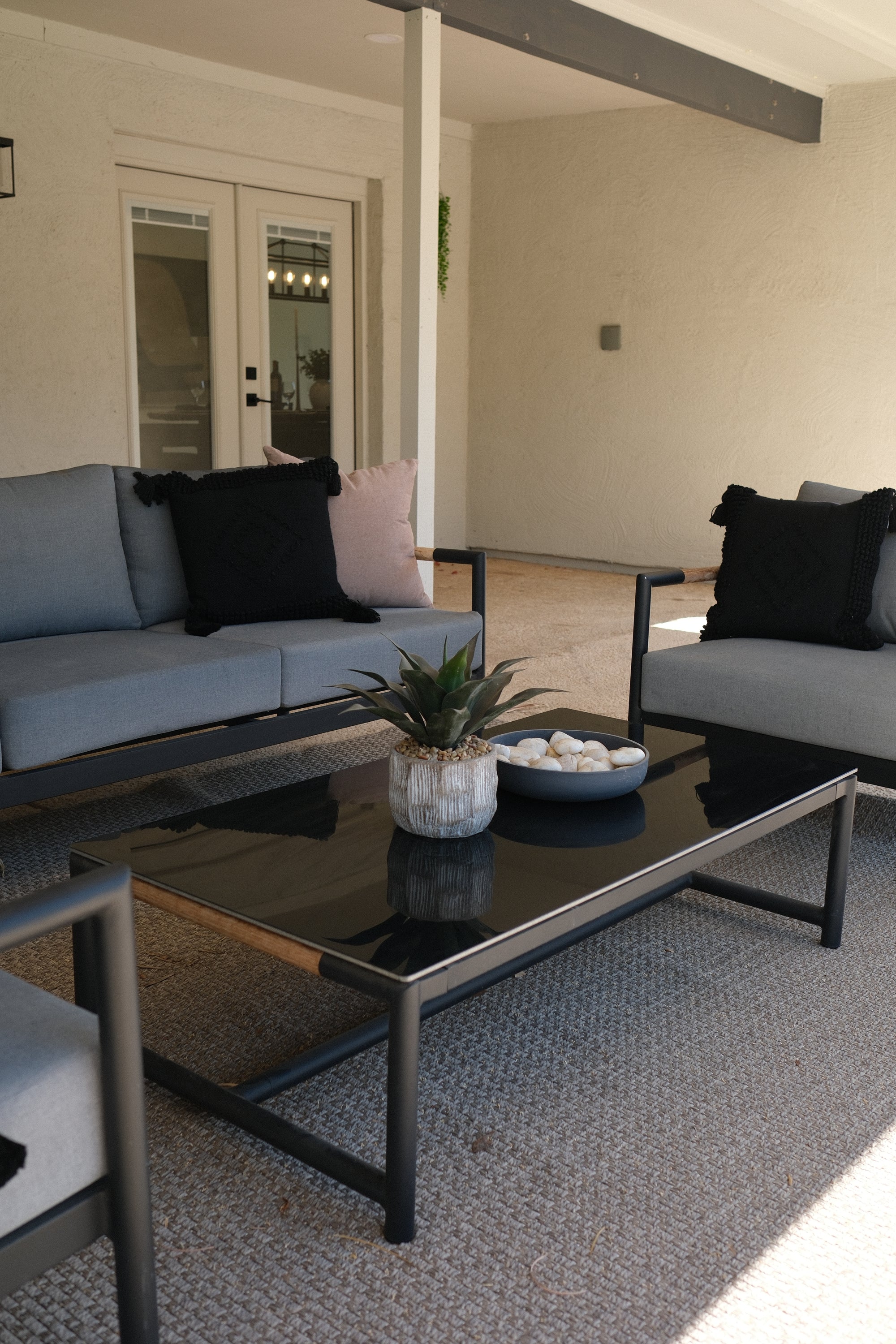 51"L MODERN OUTDOOR COFFEE TABLE
