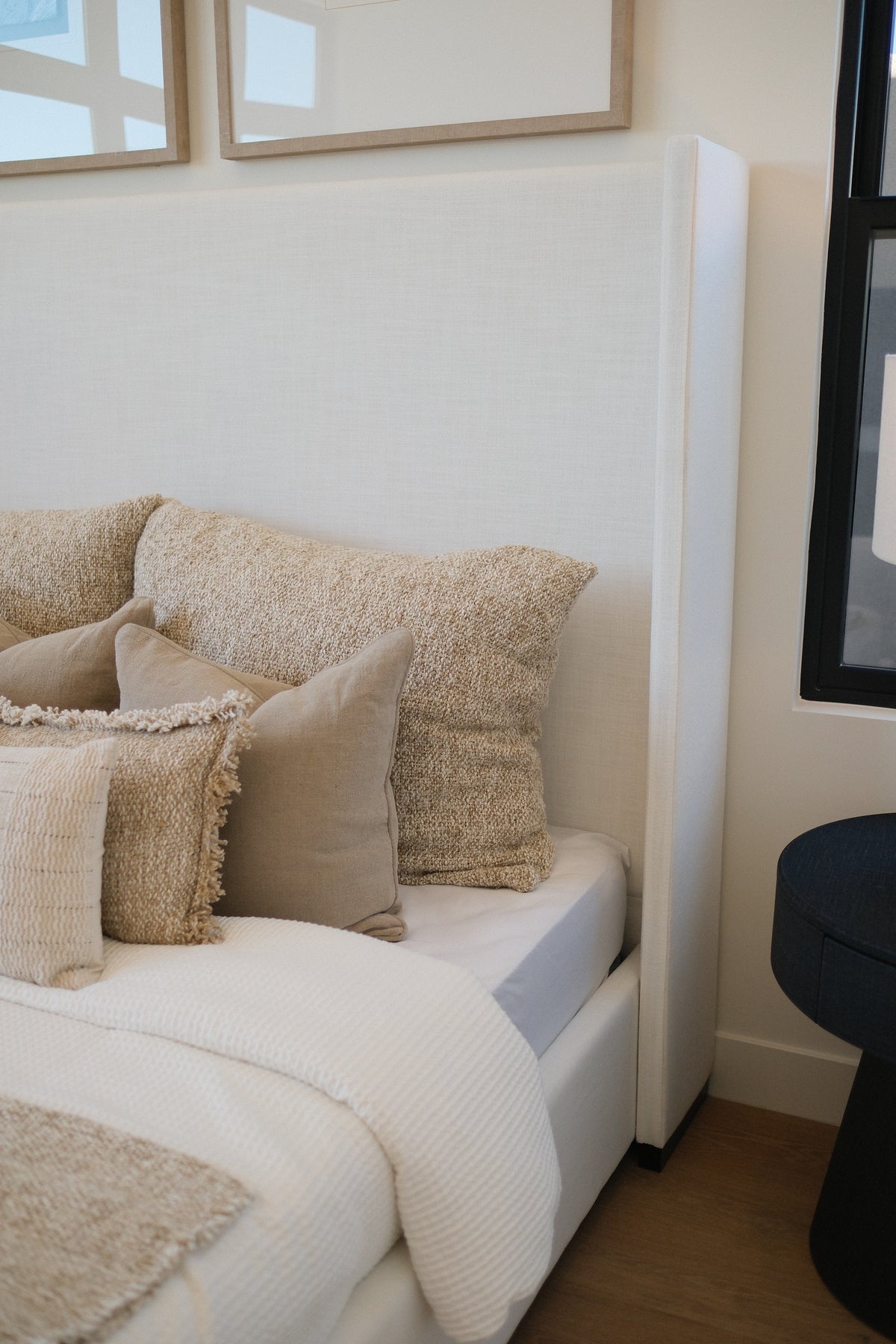 69"H WHITE KING BED COMPLETE R