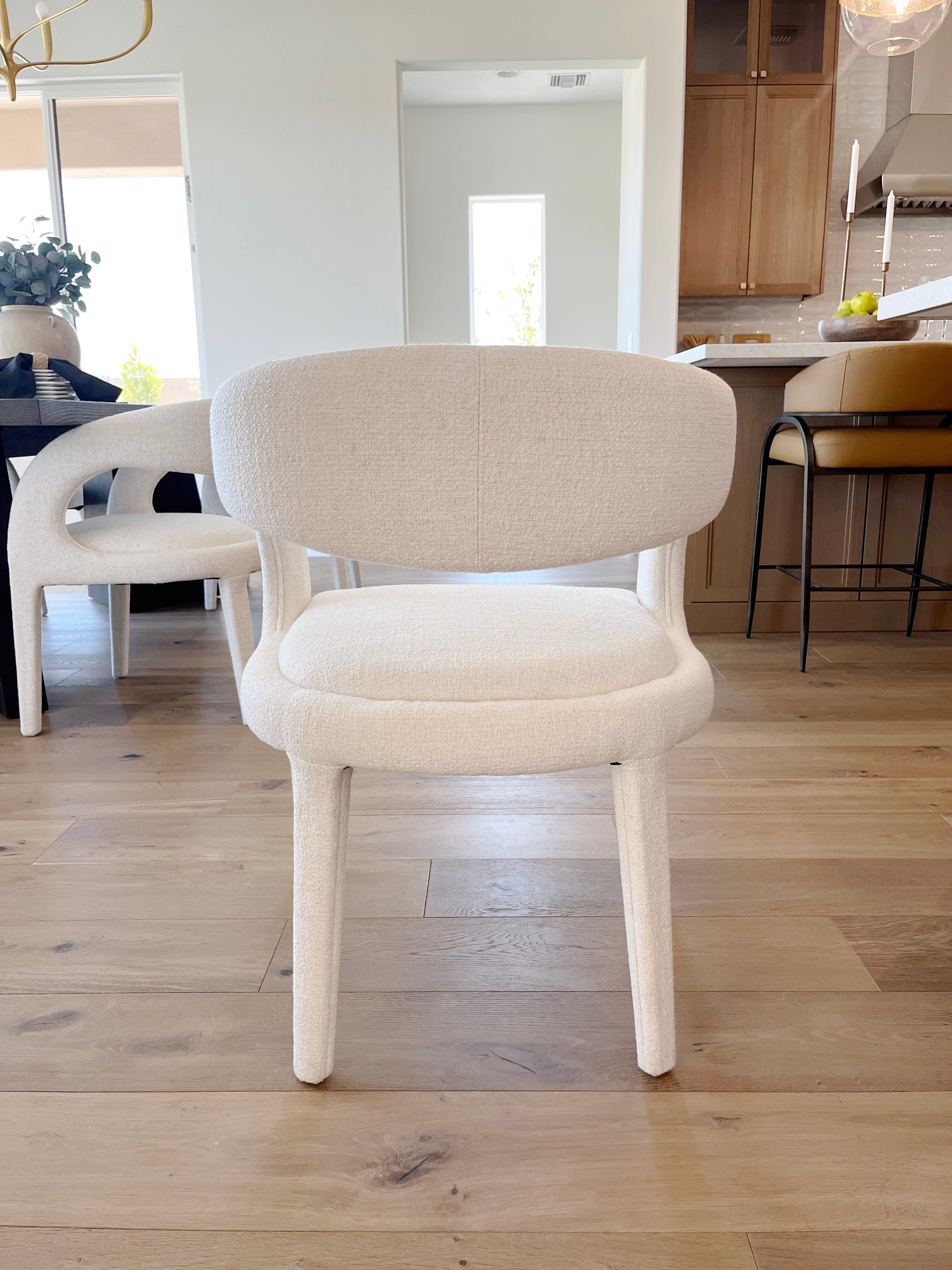 CURVE BACK WHITE DINING CHAIR 2
