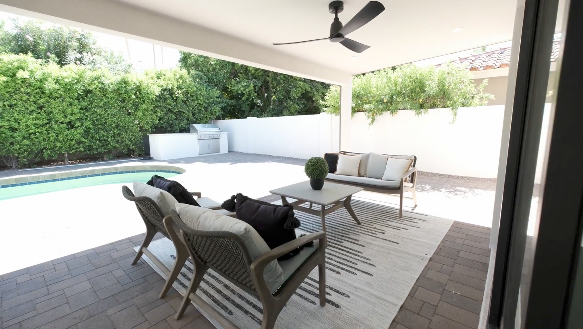 Slideshow Image 6
