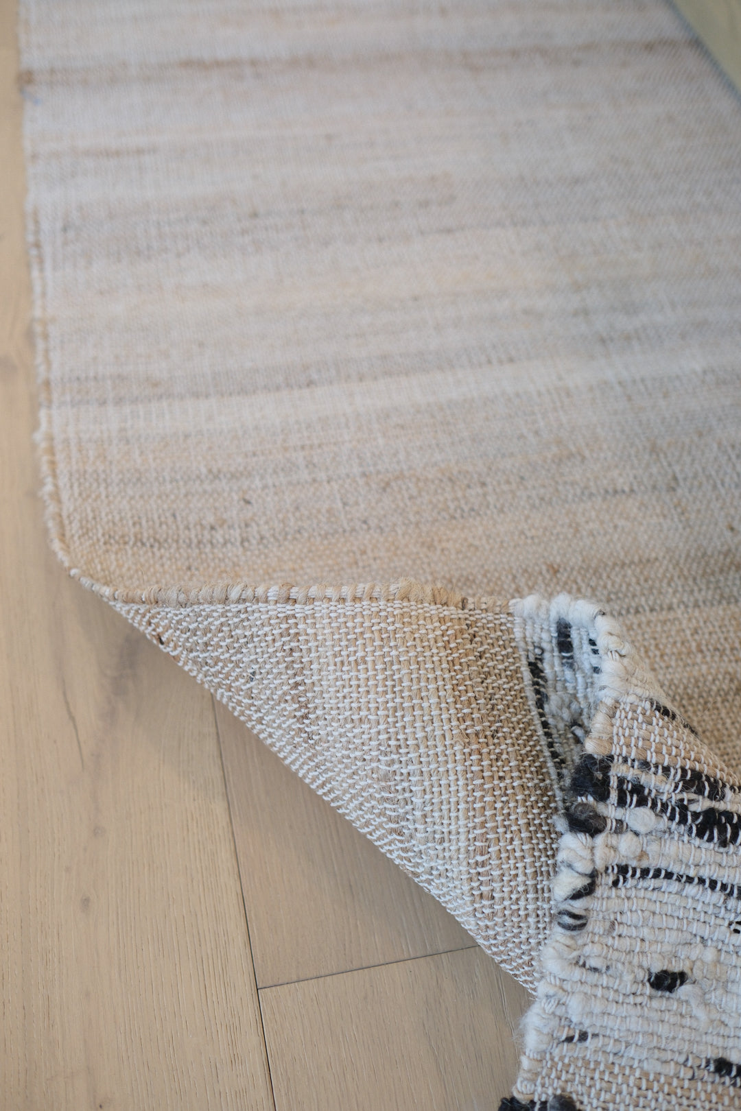NATURAL BLACK STRIPED RUG 8'X10'