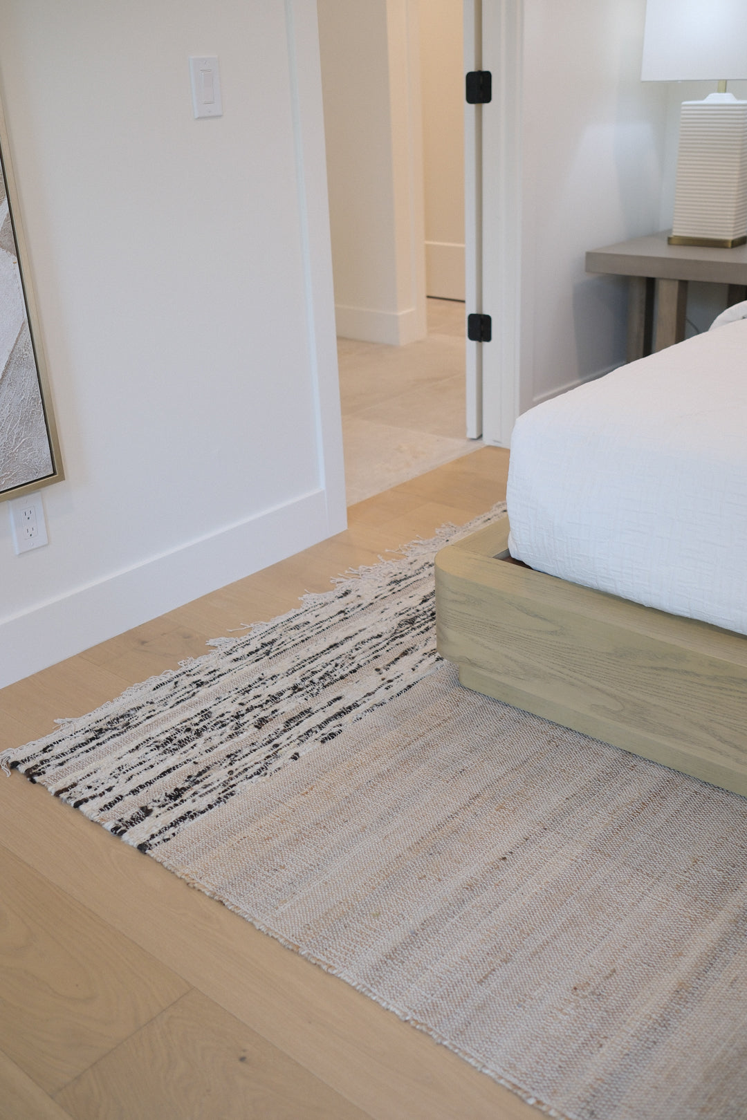 NATURAL BLACK STRIPED RUG 8'X10'