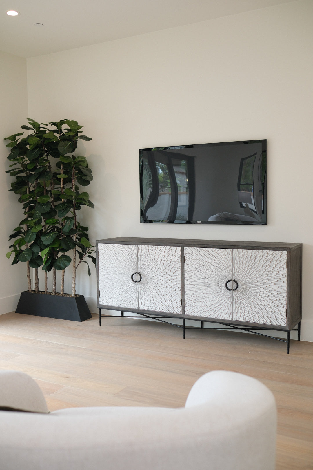 79"L 2-TONE 4-DR SIDEBOARD