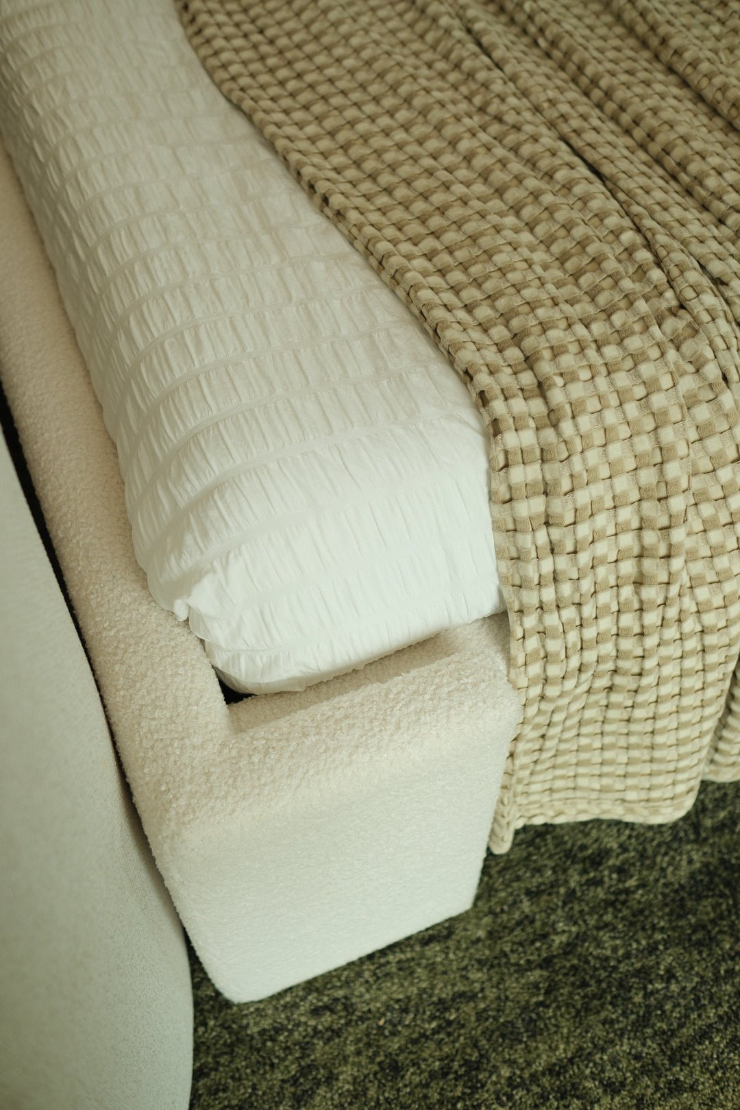 53"H BOUCLE PLATFORM KING BED WHITE LK