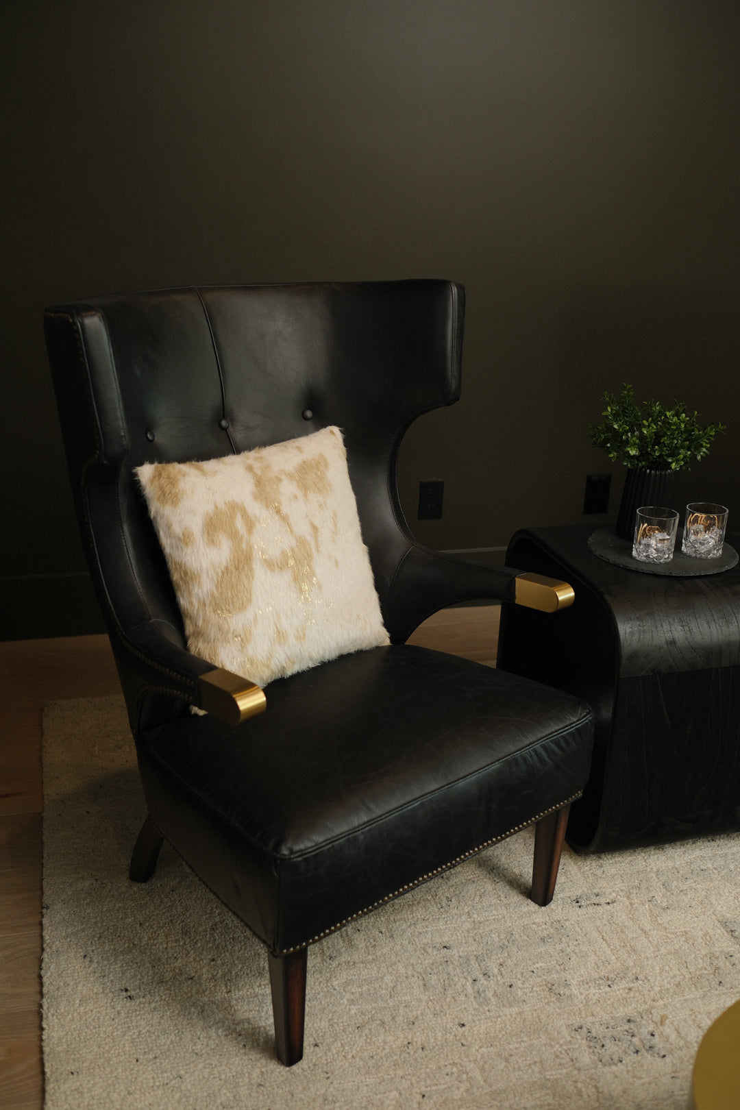 BLACK LEATHER HERACLES CHAIR A