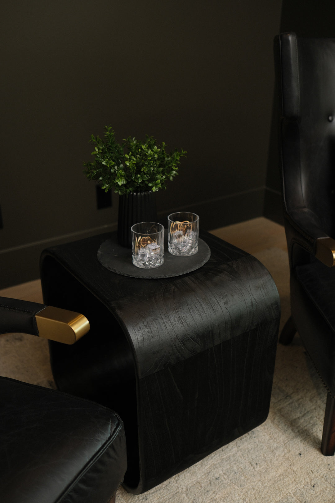 22"L CUBE-SHAPED SIDE TABLE LK