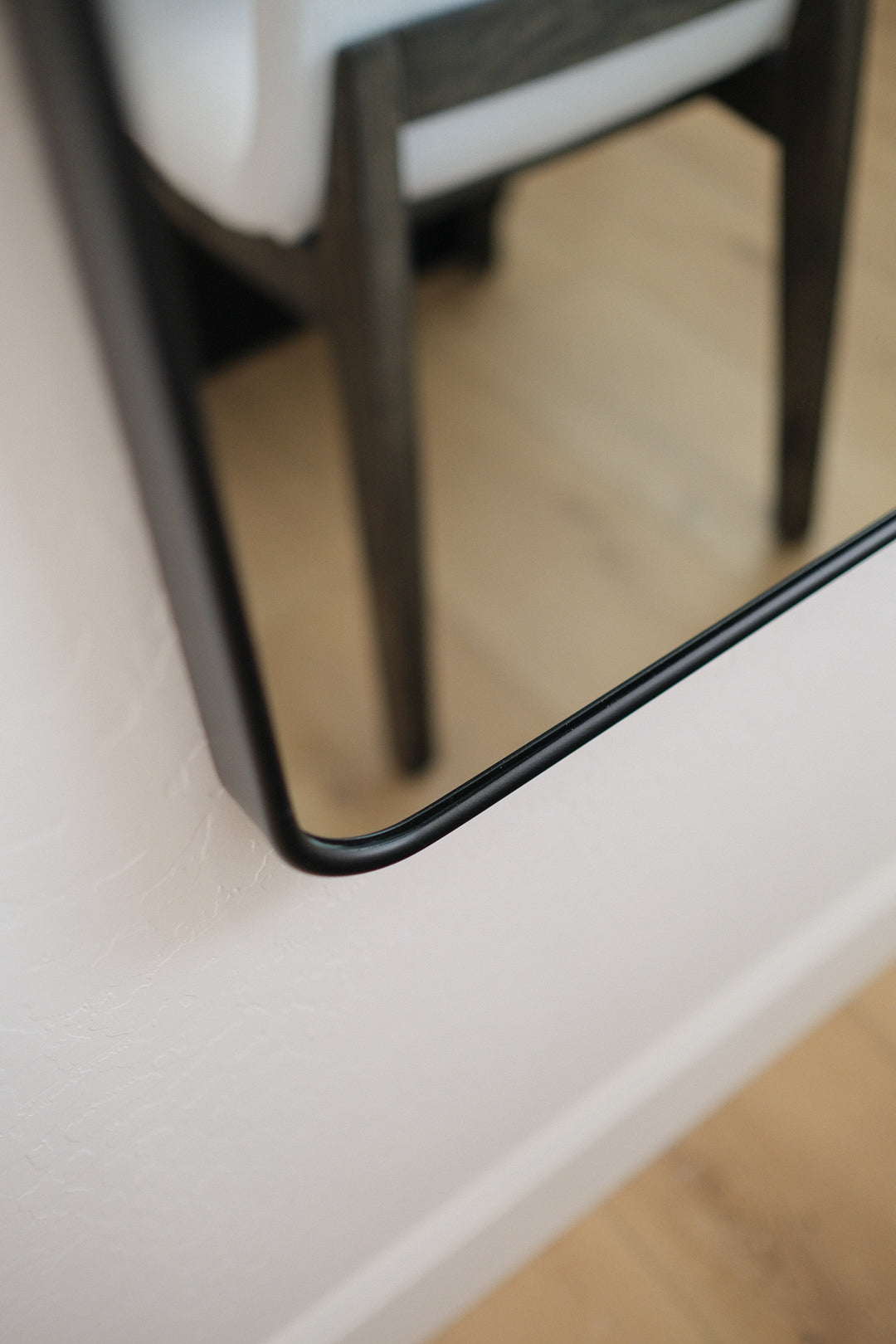 ALUMINUM FRAME MIRROR 30X40