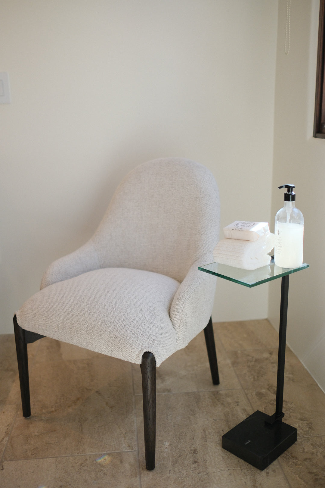 11"L GLASS ACCENT TABLE