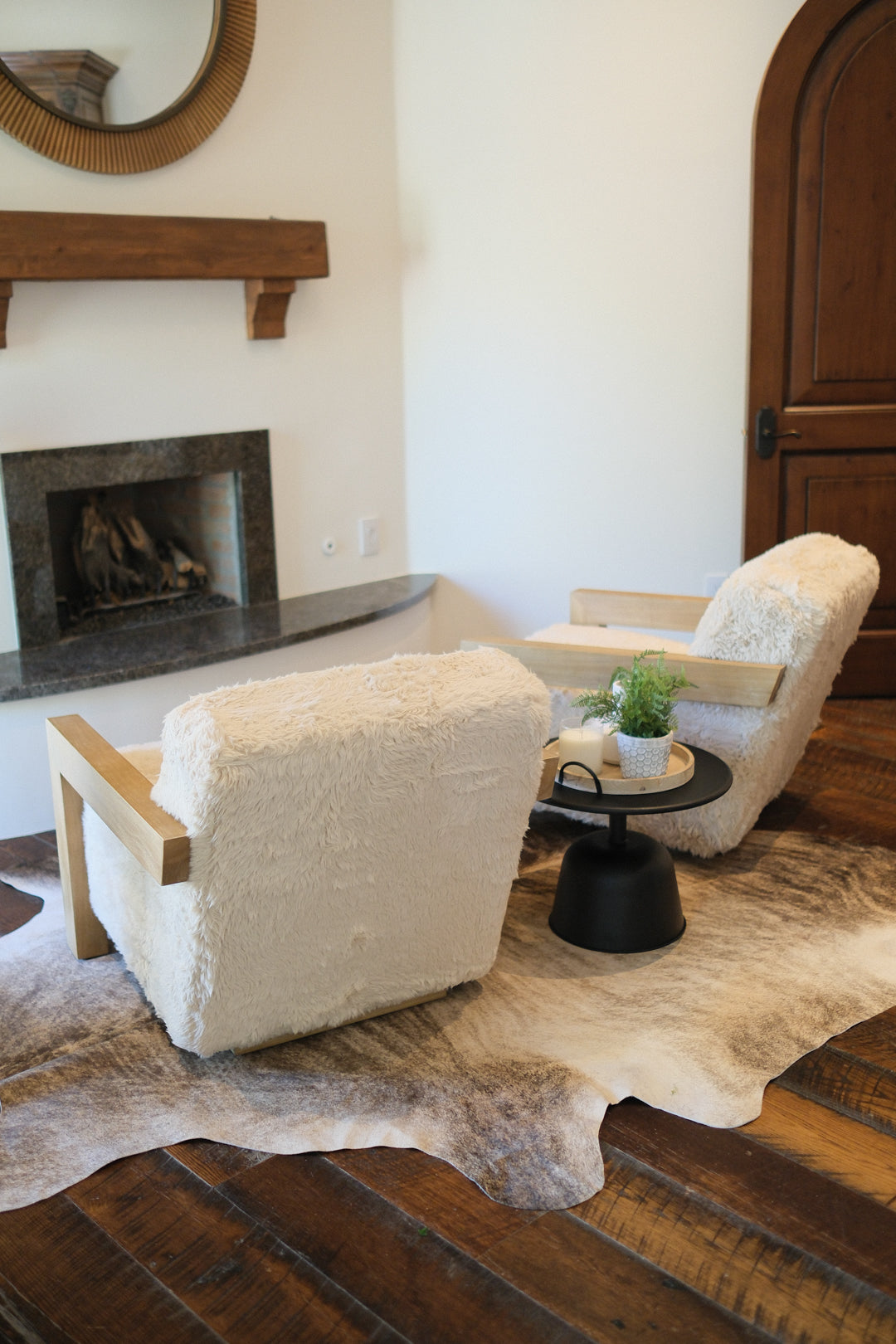 COWHIDE RUG