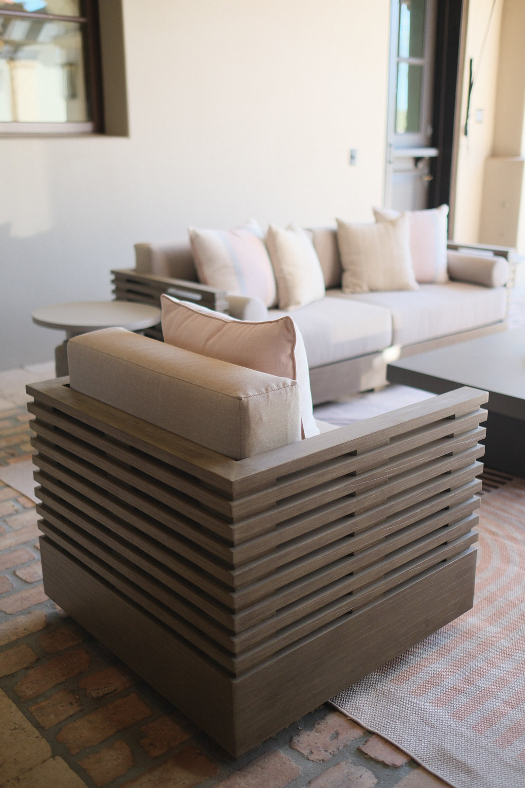 EUCALYPTUS WOOD PATIO CHAIR A