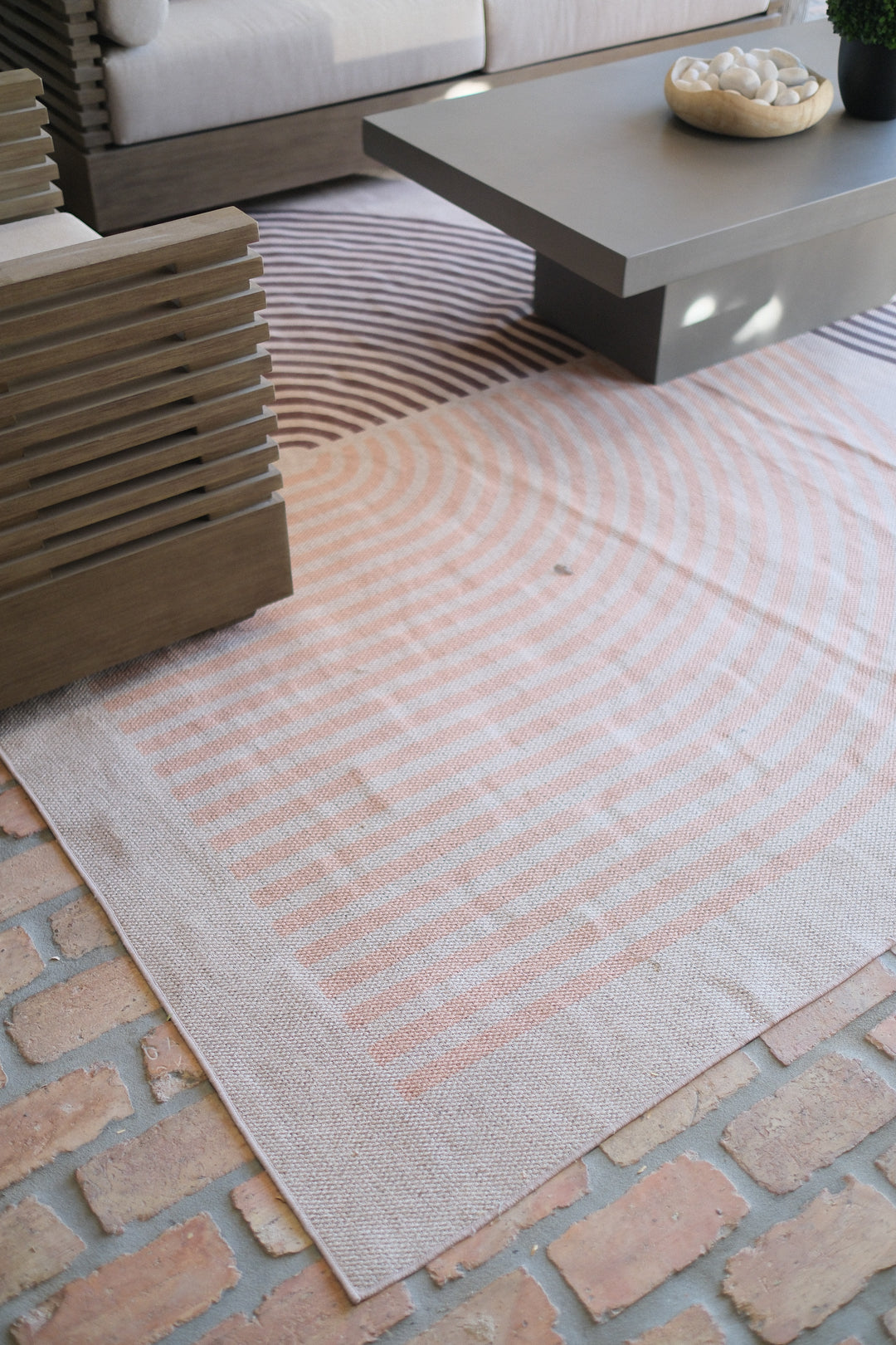 RAINBOW JUTE OUTDOOR RUG, BLACK 9X12