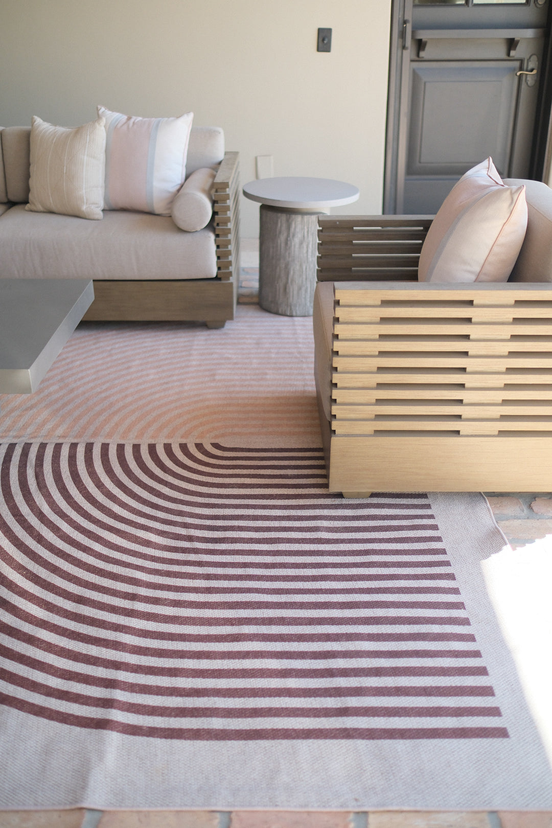 RAINBOW JUTE OUTDOOR RUG, BLACK 9X12