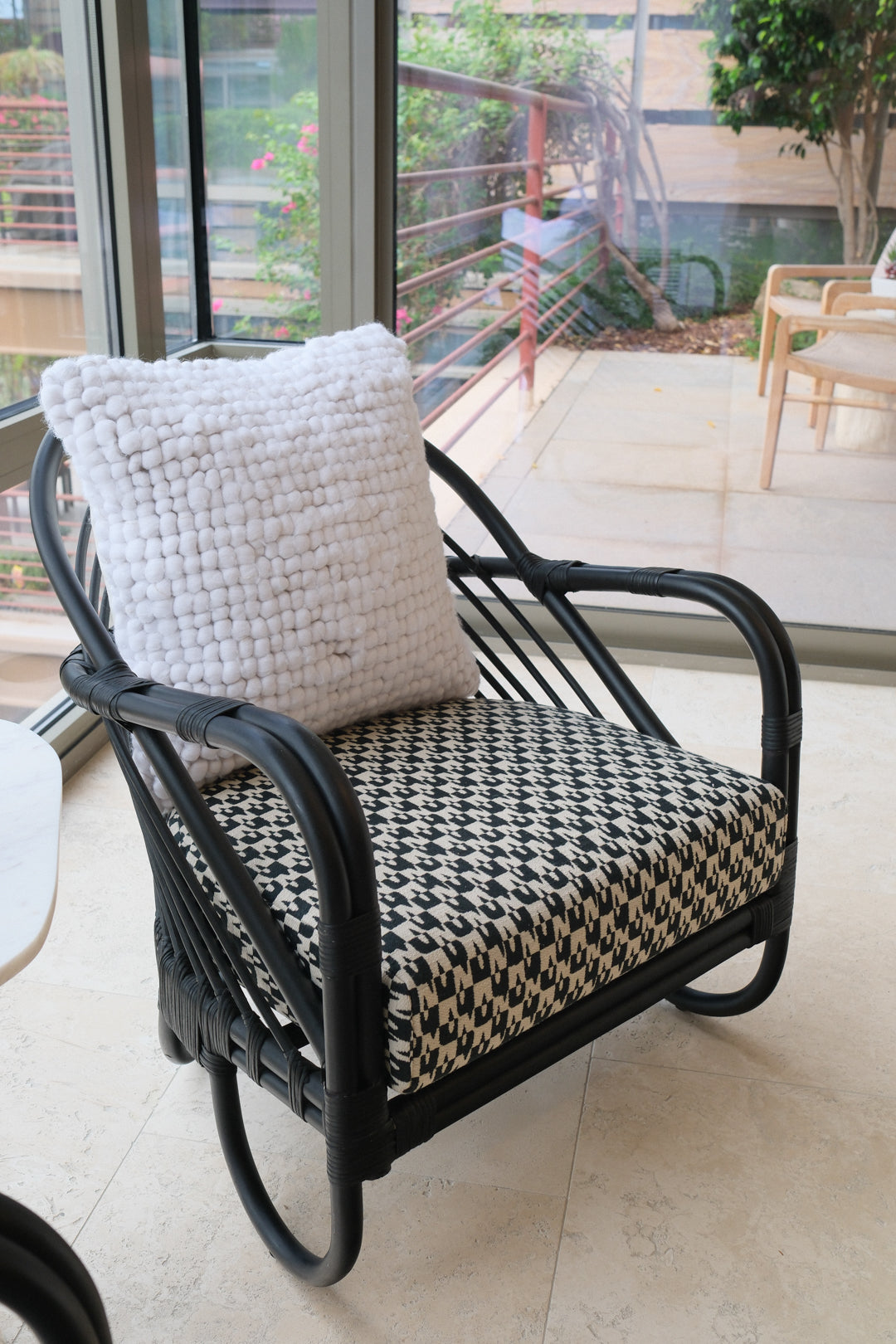 EBONY RATTAN CHAIR B