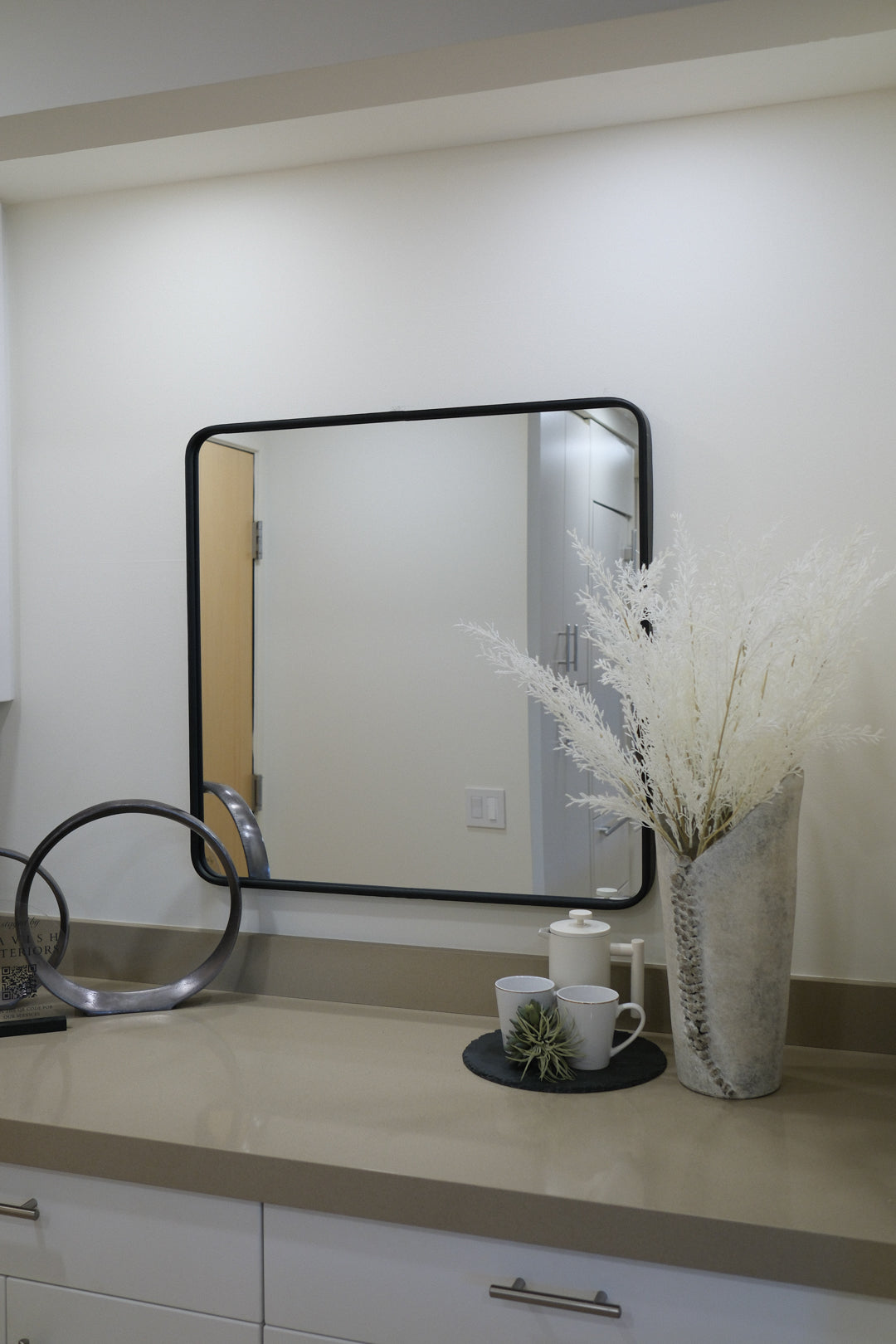 32IN METAL FRAME SQ MIRROR