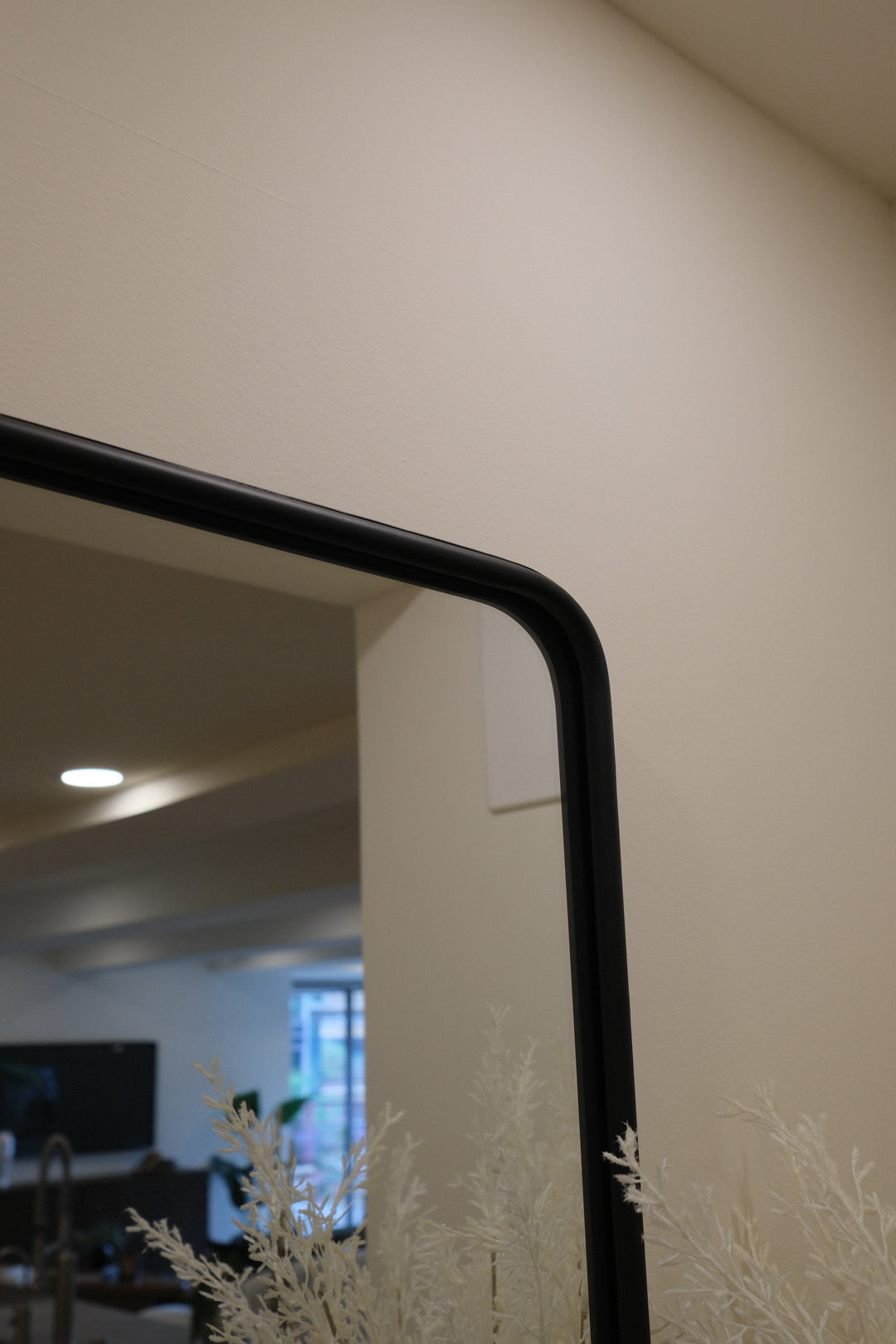 32IN METAL FRAME SQ MIRROR
