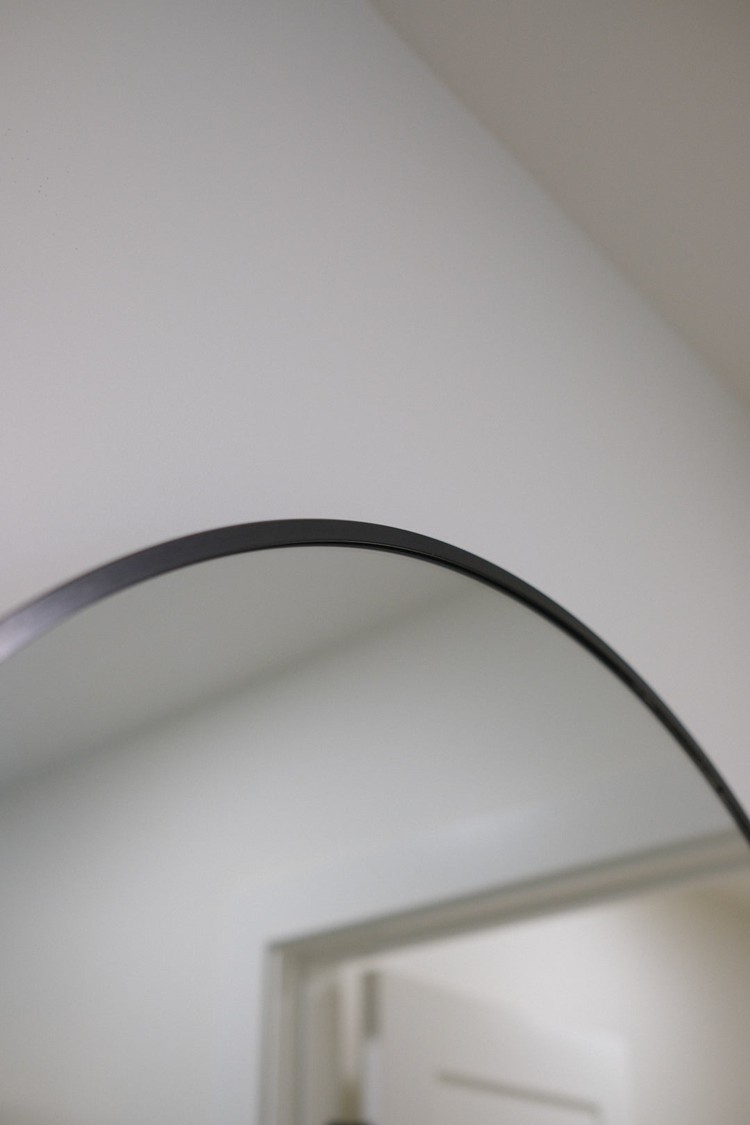 68IN ARCH FLOOR MIRROR M