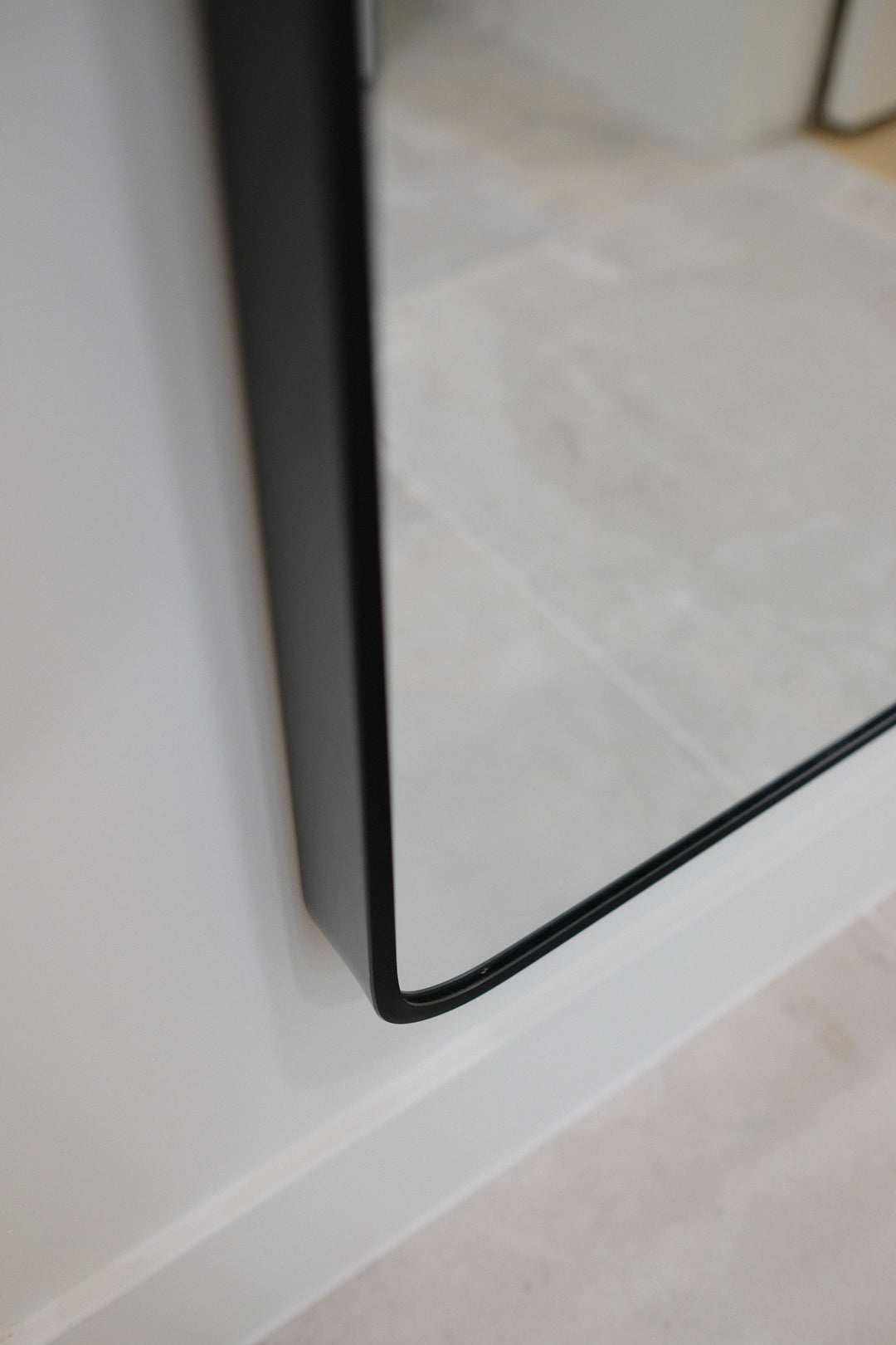 68IN ARCH FLOOR MIRROR M