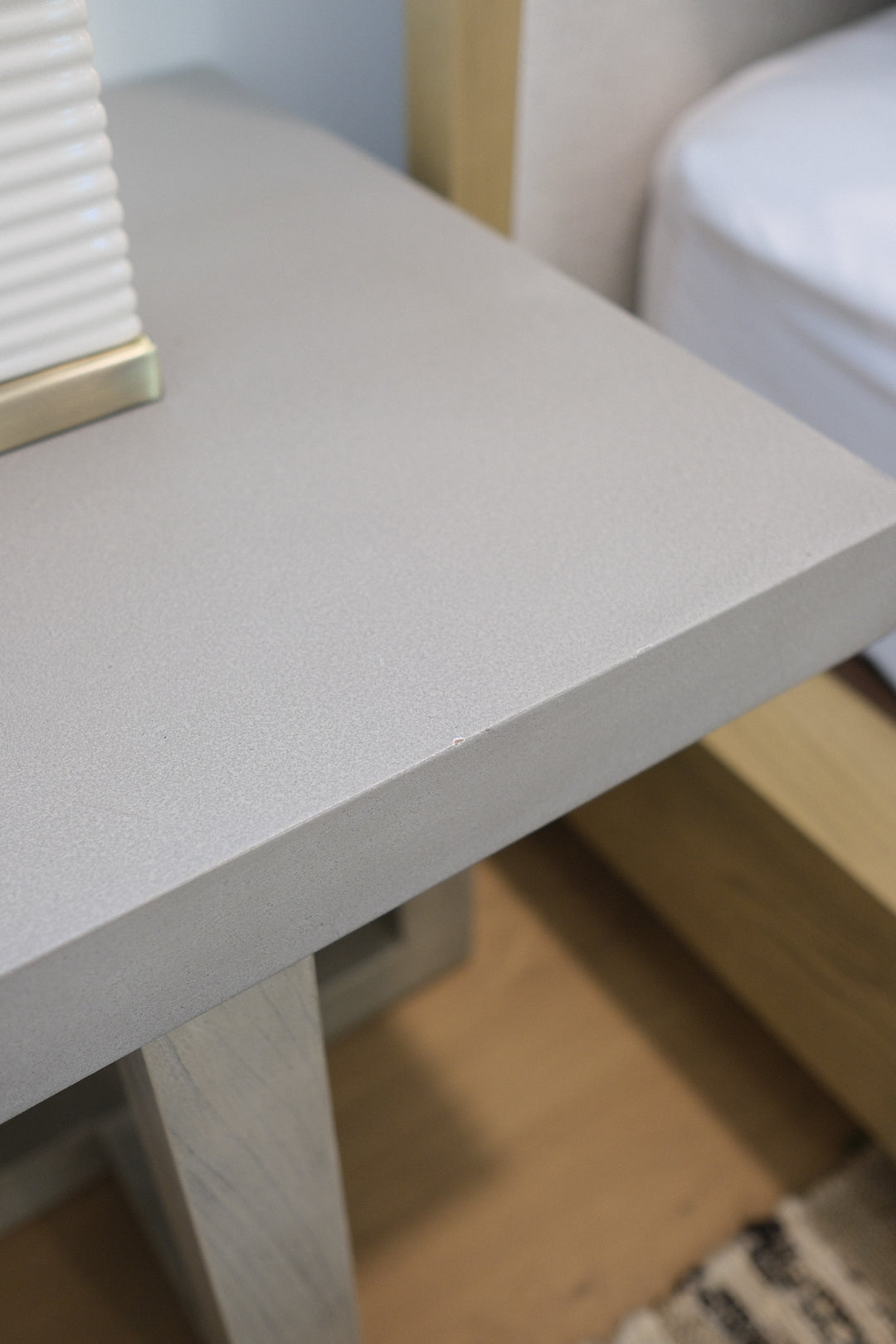 23"L SQUARE END TABLE A